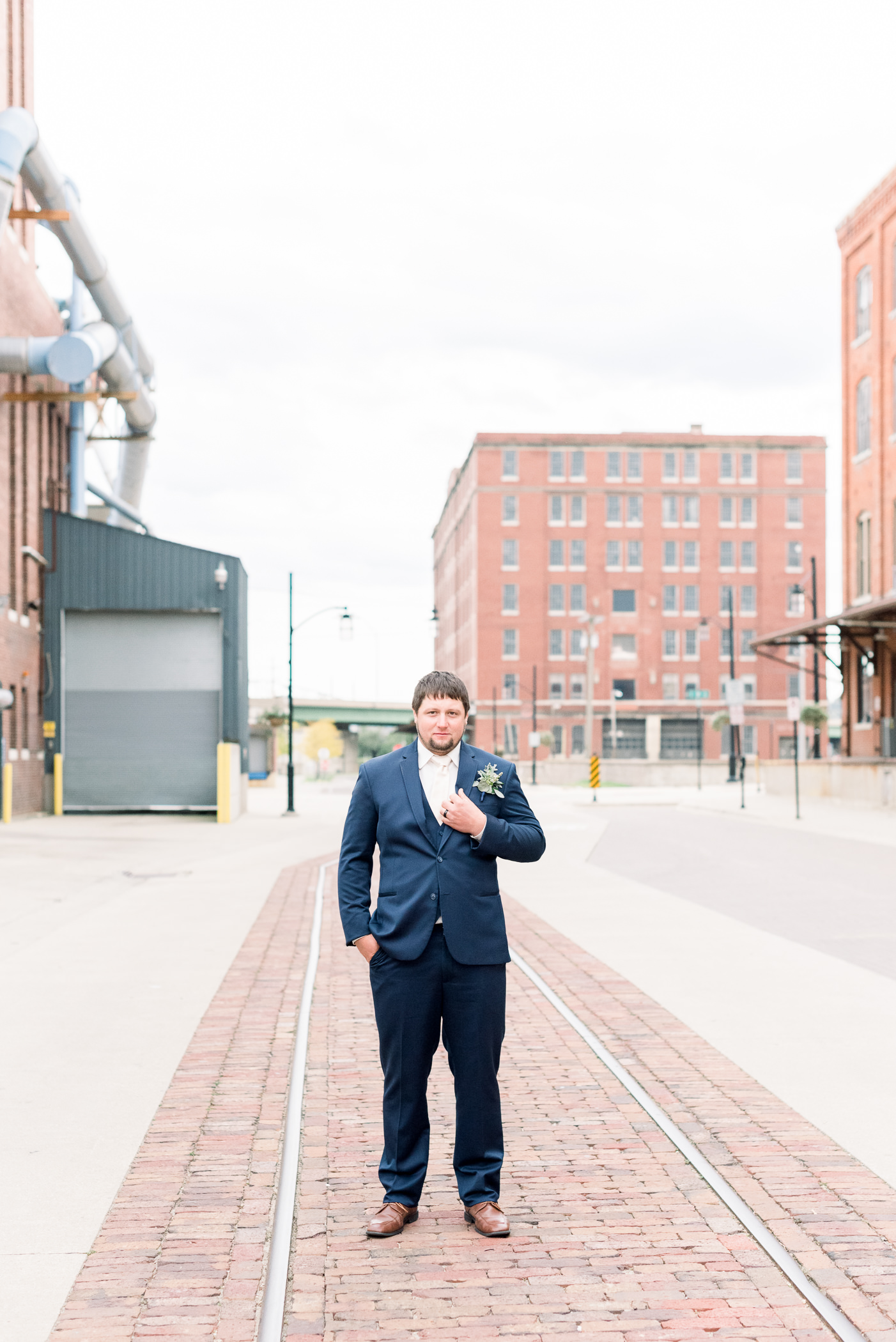 Grand River Center Wedding Photographer