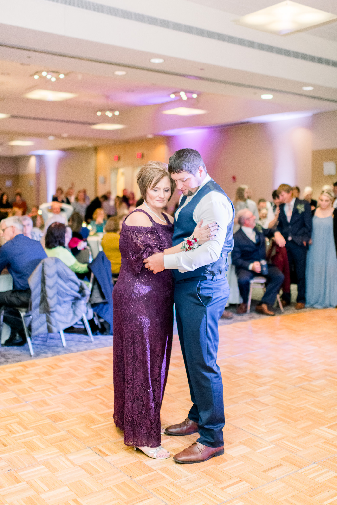 Grand River Center Wedding Photographer