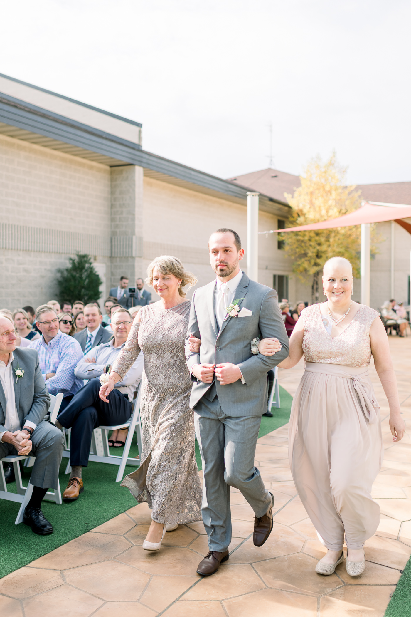 The Hyatt Regency Green Bay, WI Wedding Photographers