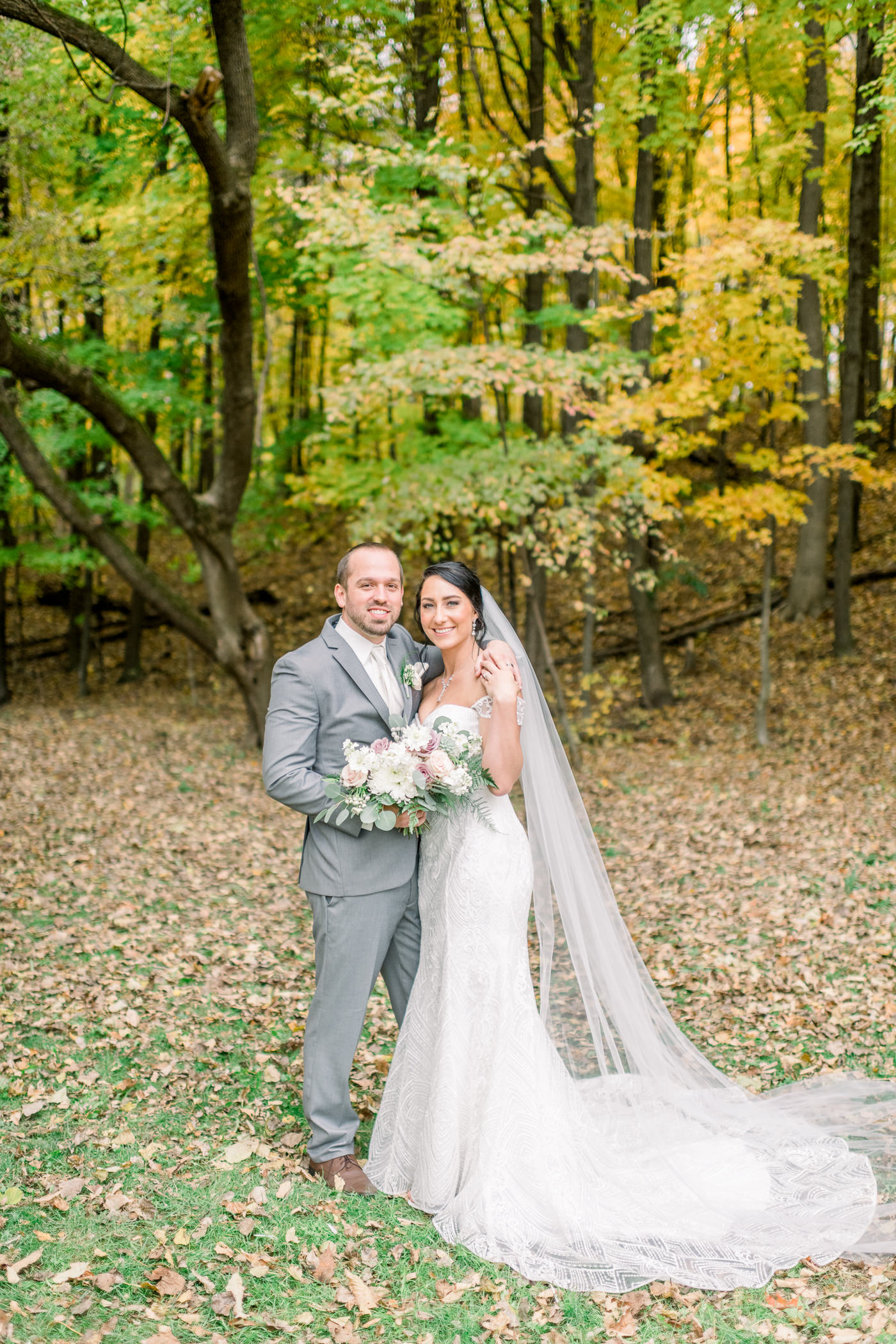 The Hyatt Regency Green Bay, WI Wedding Photographers