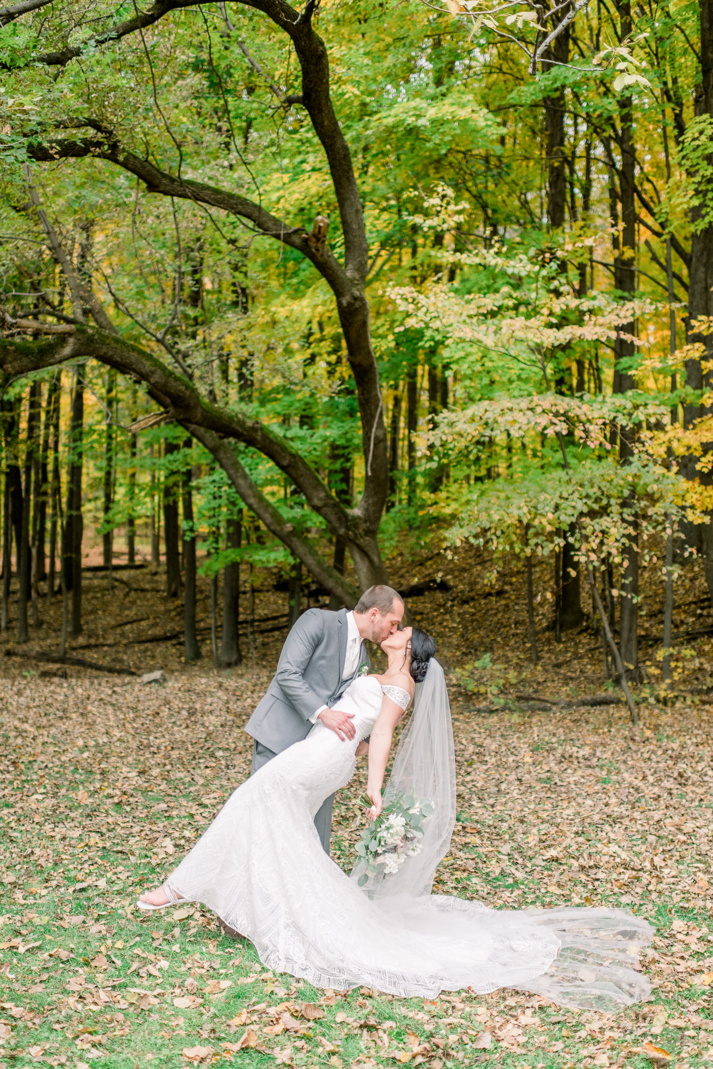 The Hyatt Regency Green Bay, WI Wedding Photographers