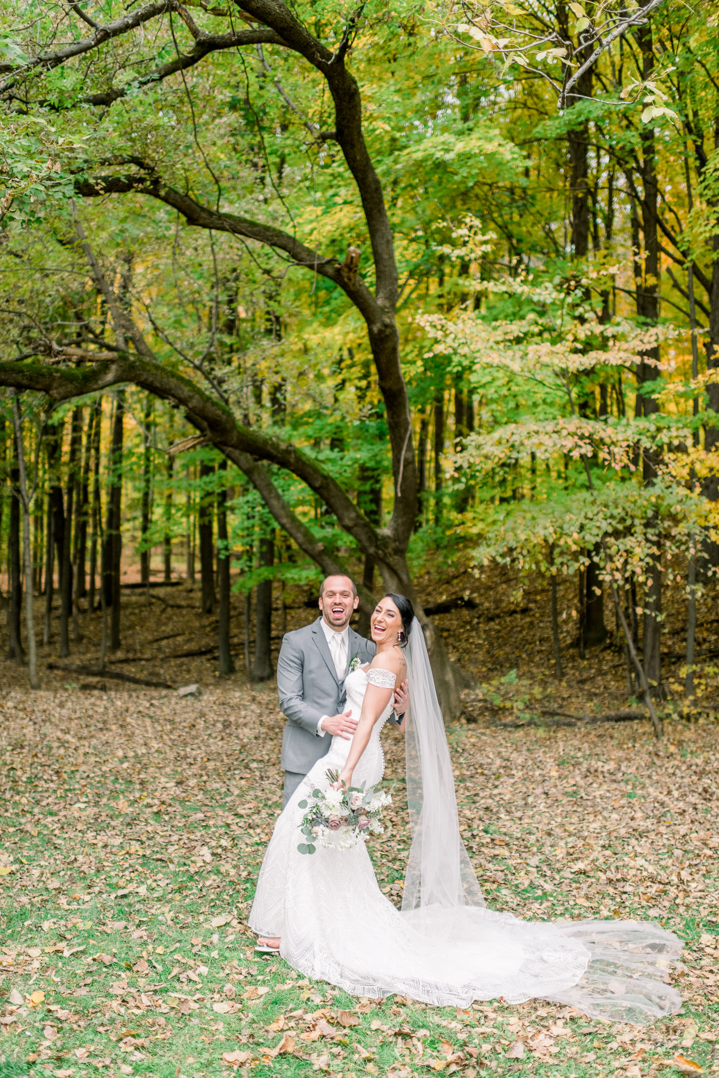 The Hyatt Regency Green Bay, WI Wedding Photographers