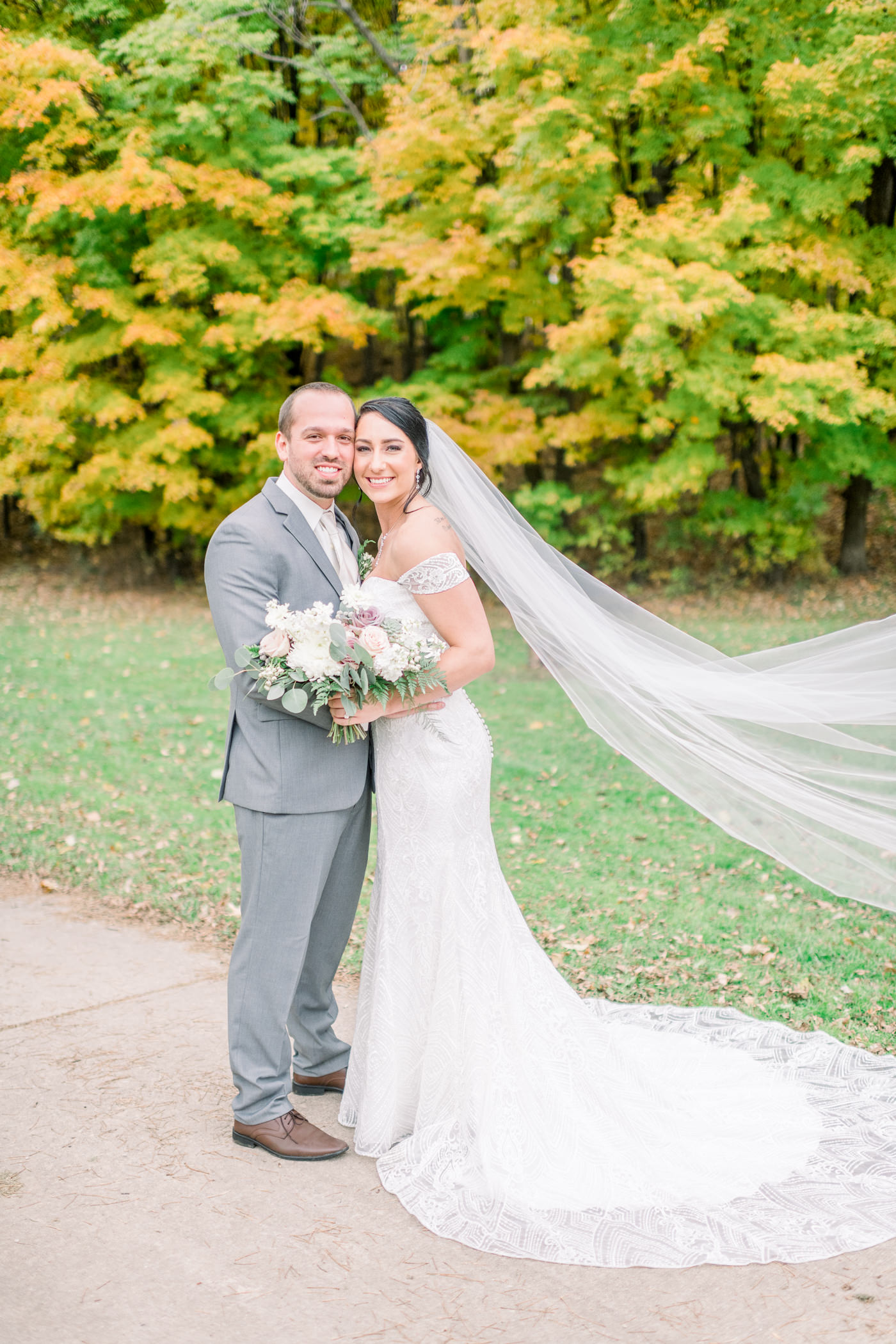 The Hyatt Regency Green Bay, WI Wedding Photographers