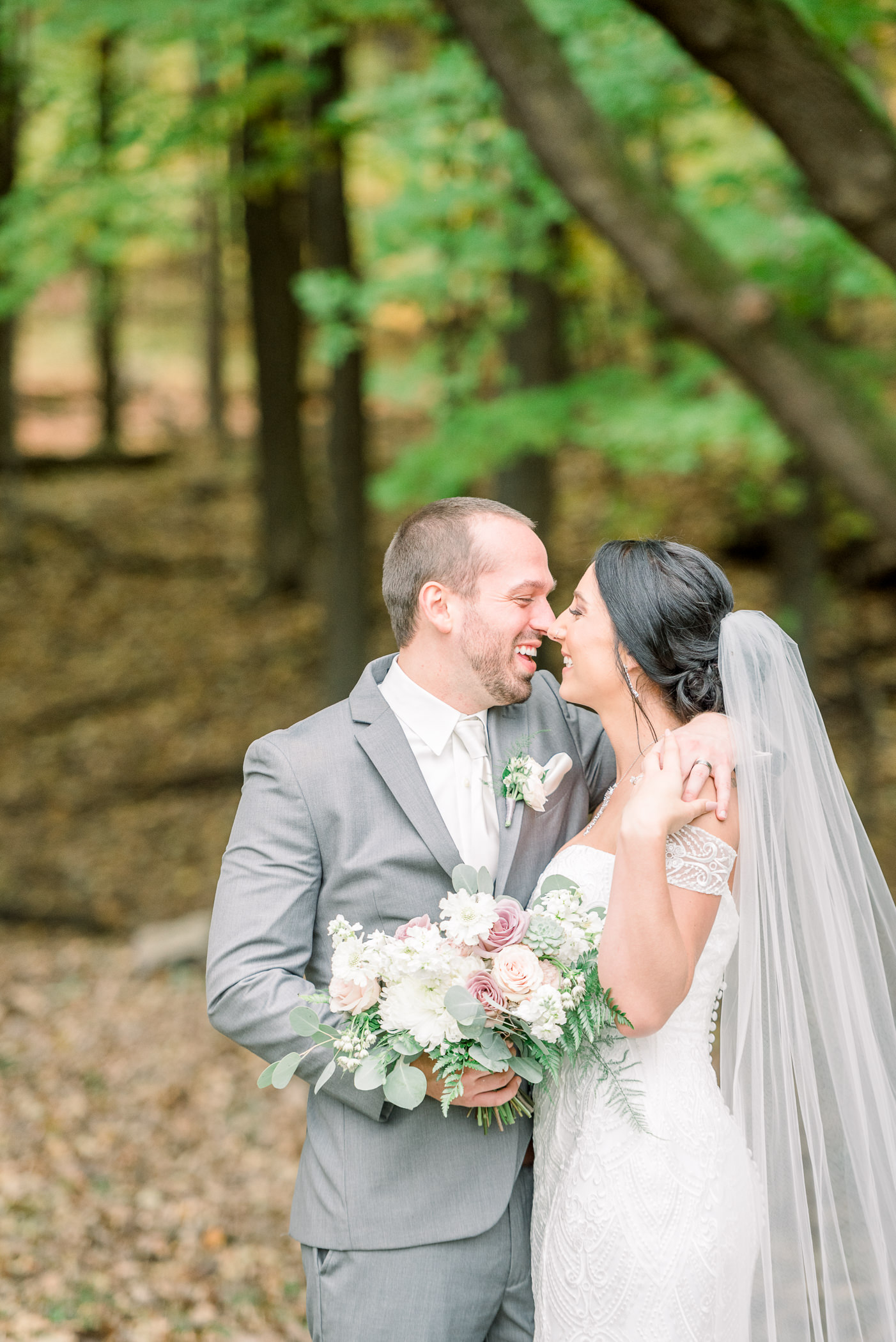 The Hyatt Regency Green Bay, WI Wedding Photographers