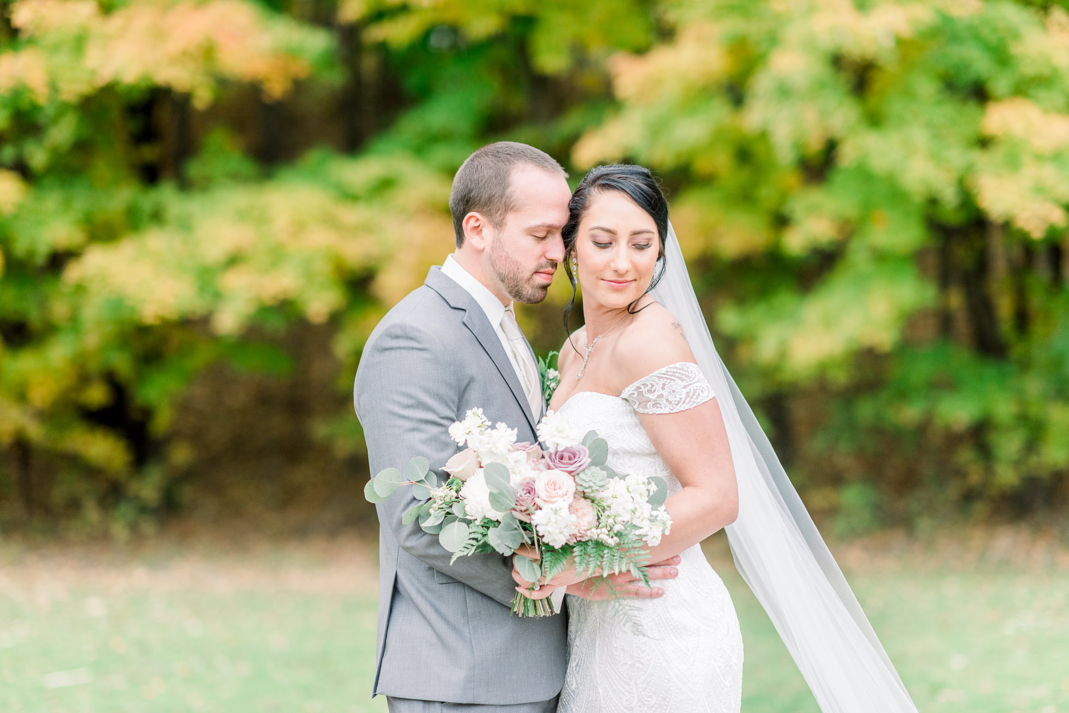 The Hyatt Regency Green Bay, WI Wedding Photographers