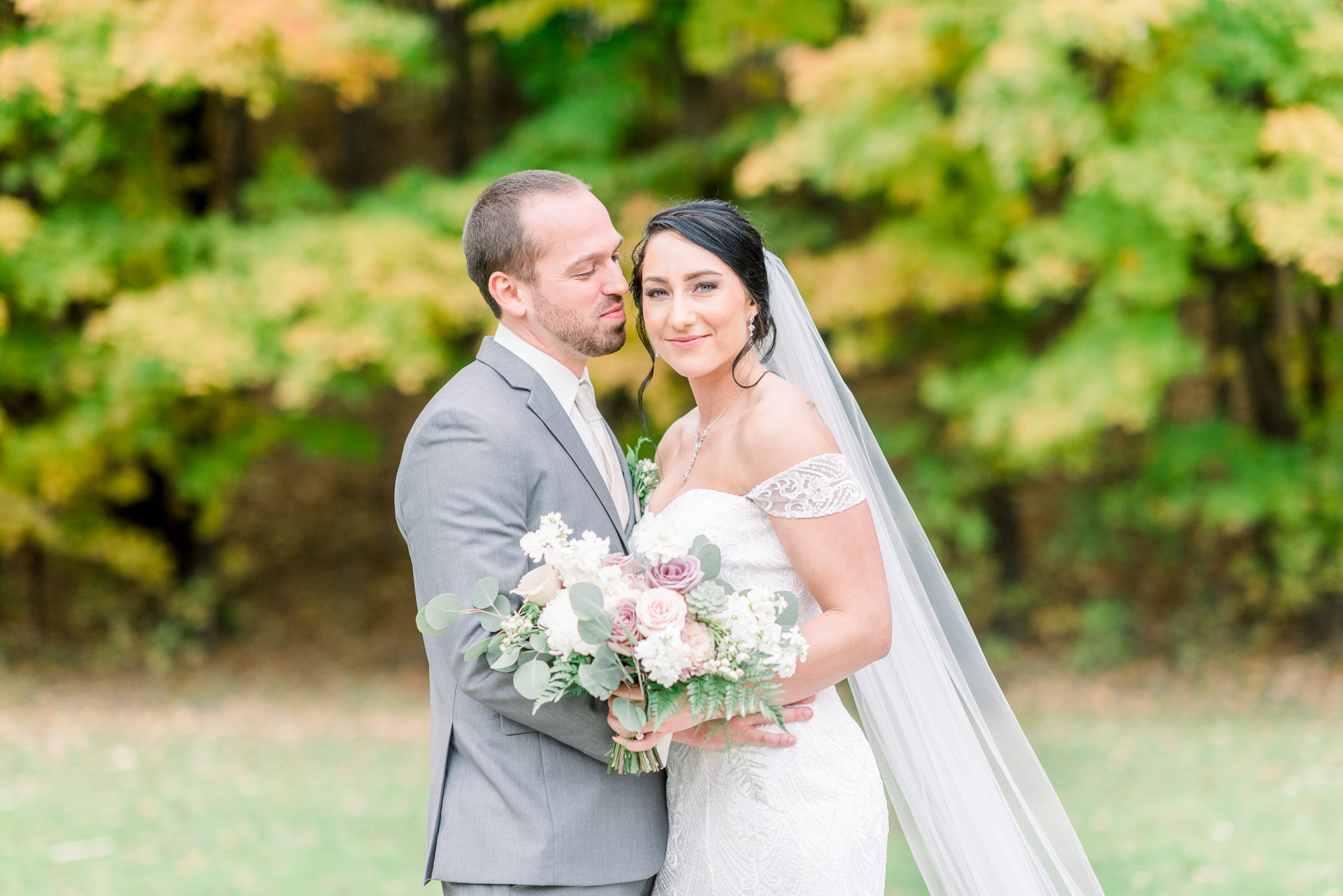 The Hyatt Regency Green Bay, WI Wedding Photographers