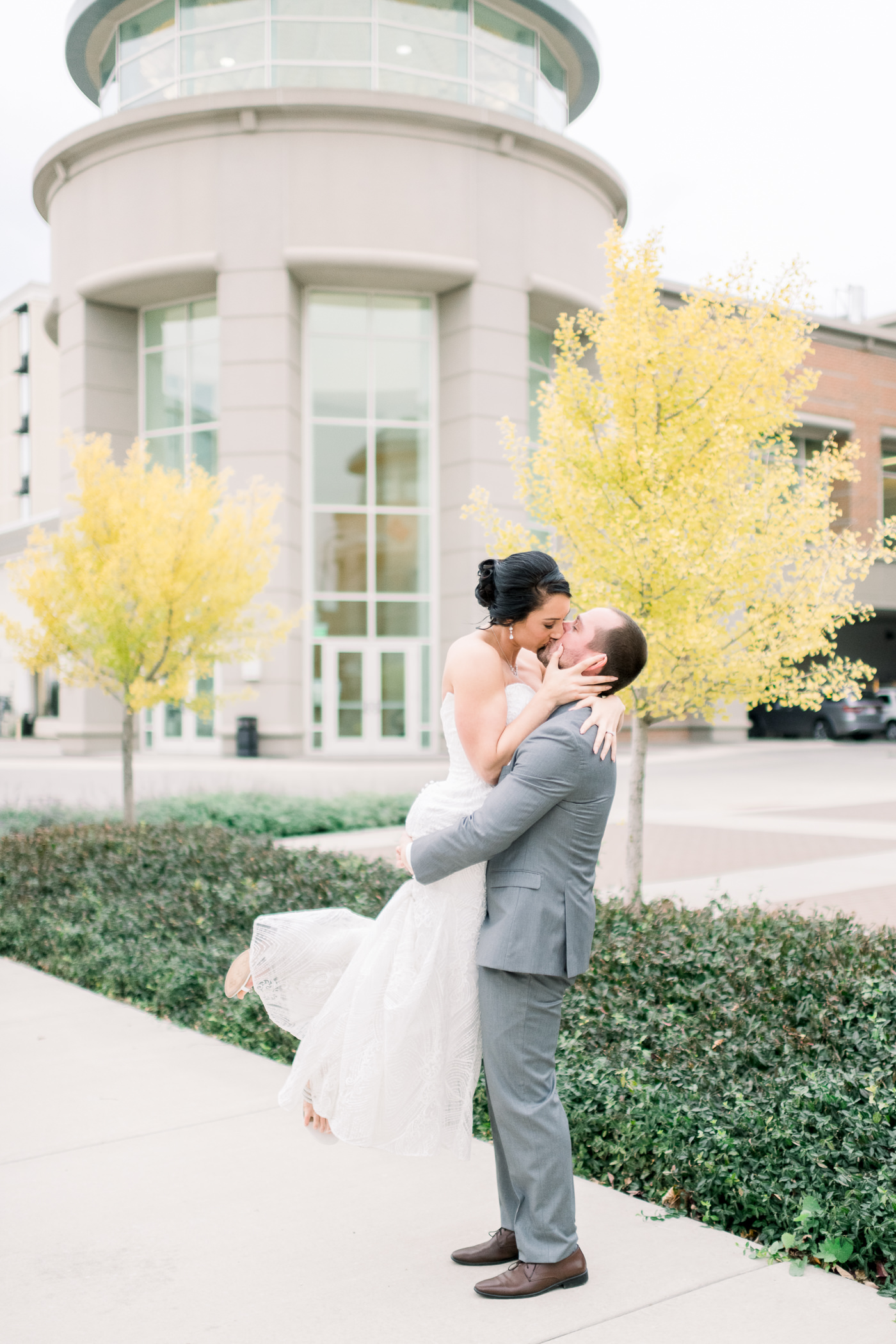 The Hyatt Regency Green Bay, WI Wedding Photographers