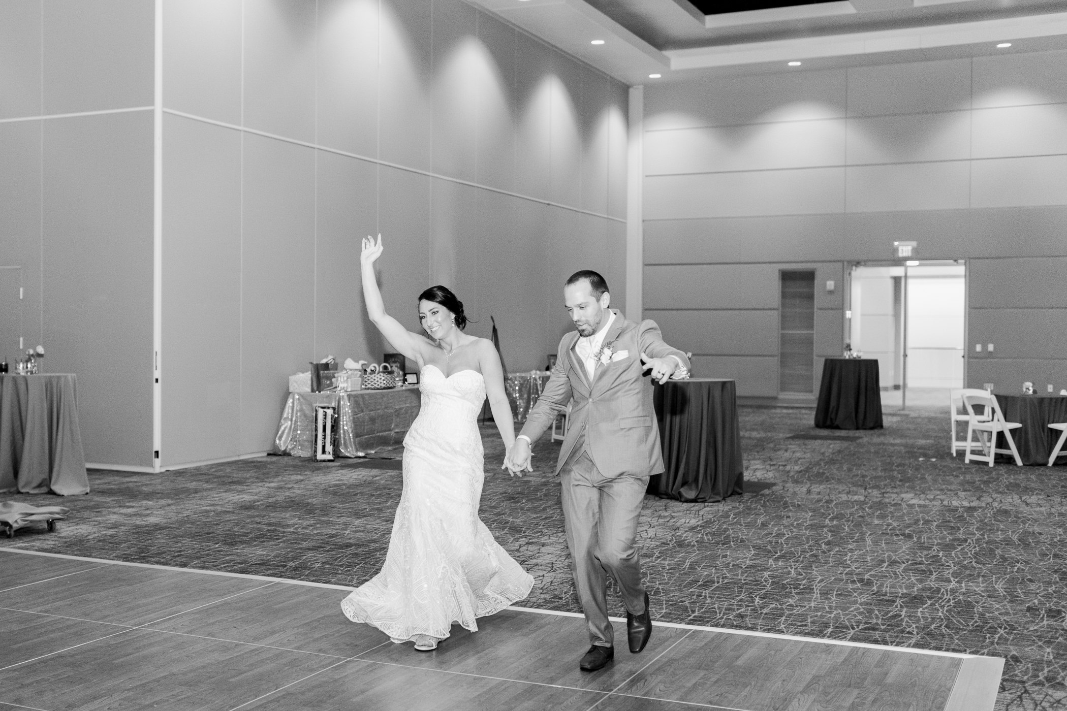 The Hyatt Regency Green Bay, WI Wedding Photographers