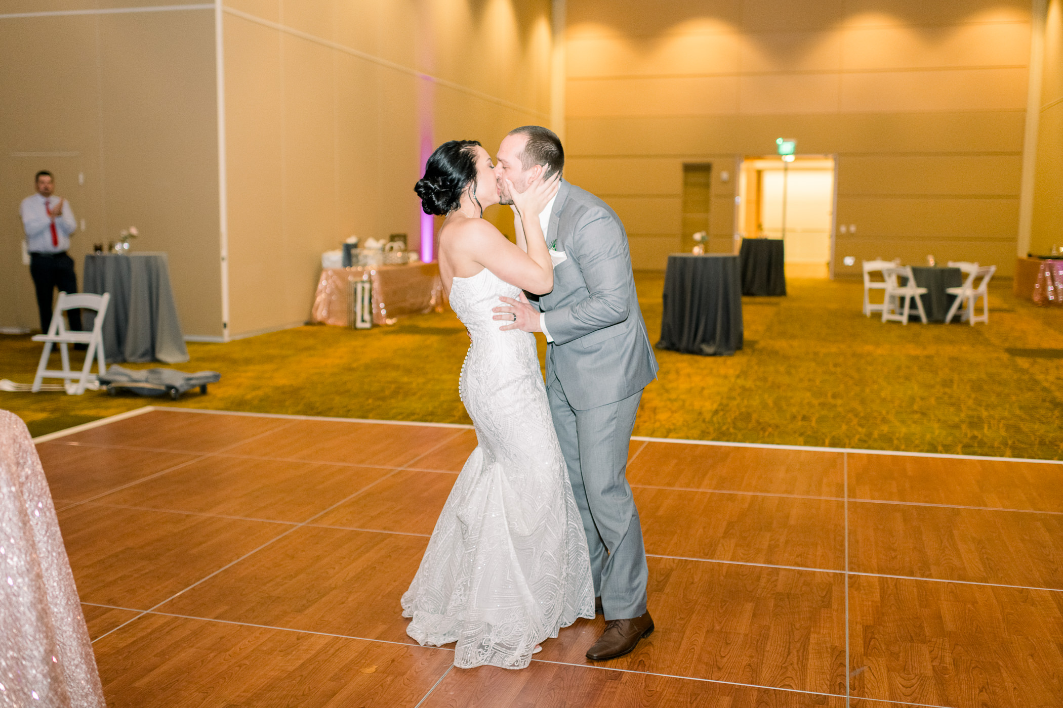 The Hyatt Regency Green Bay, WI Wedding Photographers