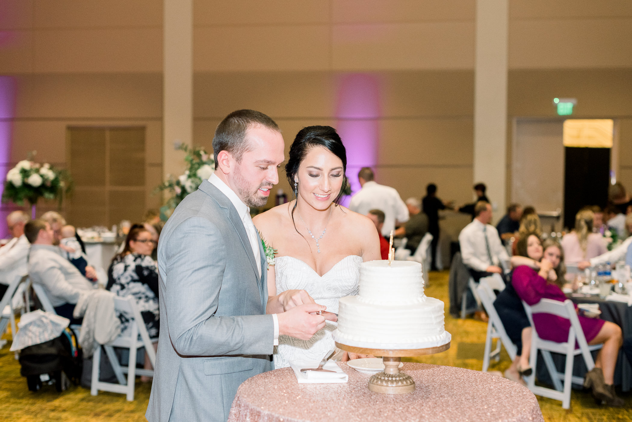 The Hyatt Regency Green Bay, WI Wedding Photographers