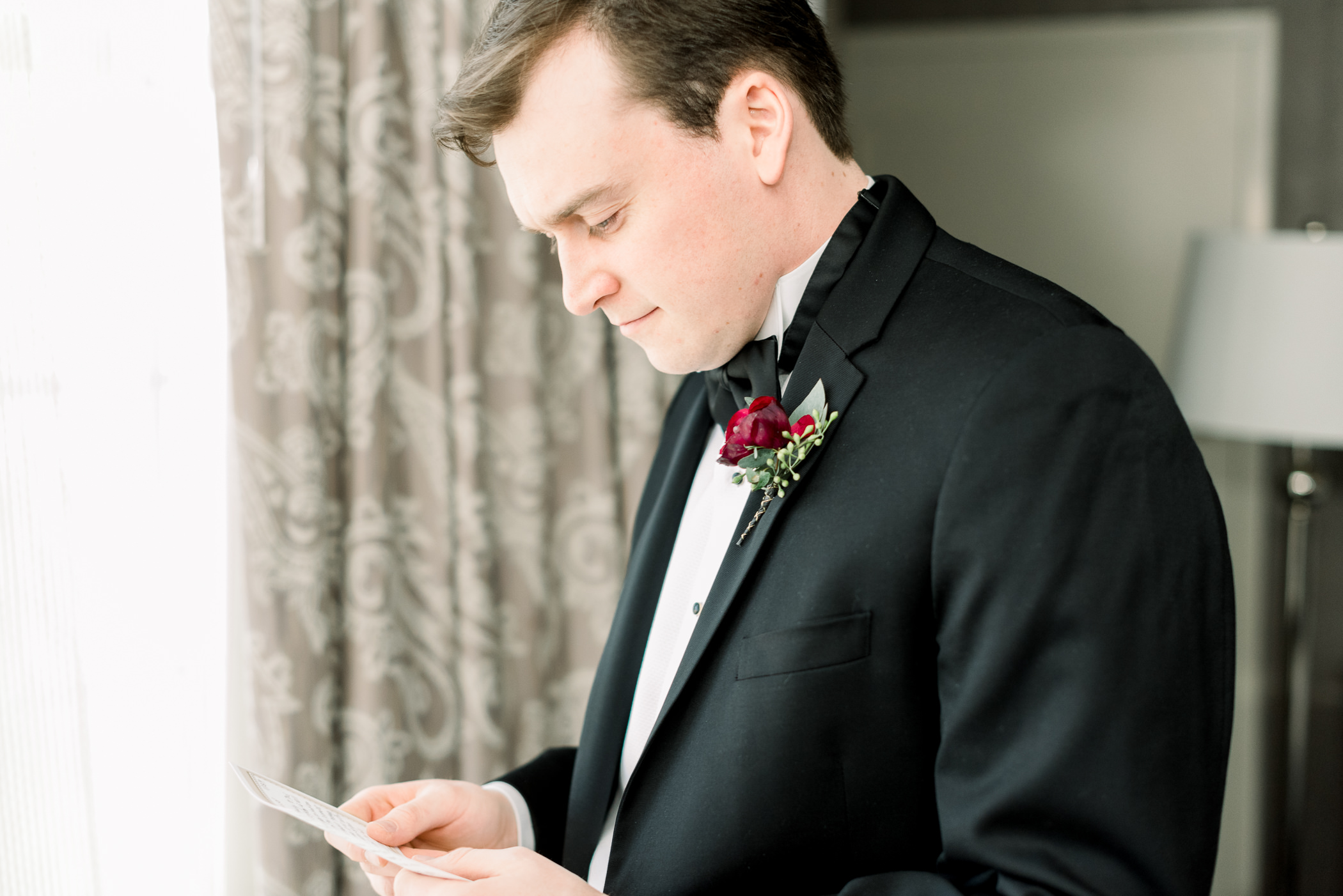 Pfister Hotel Wedding Photographers - Larissa Marie Photography