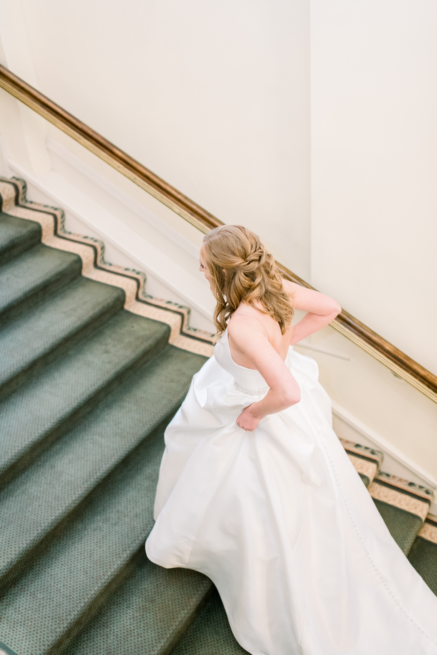 Pfister Hotel Wedding Photographers - Larissa Marie Photography