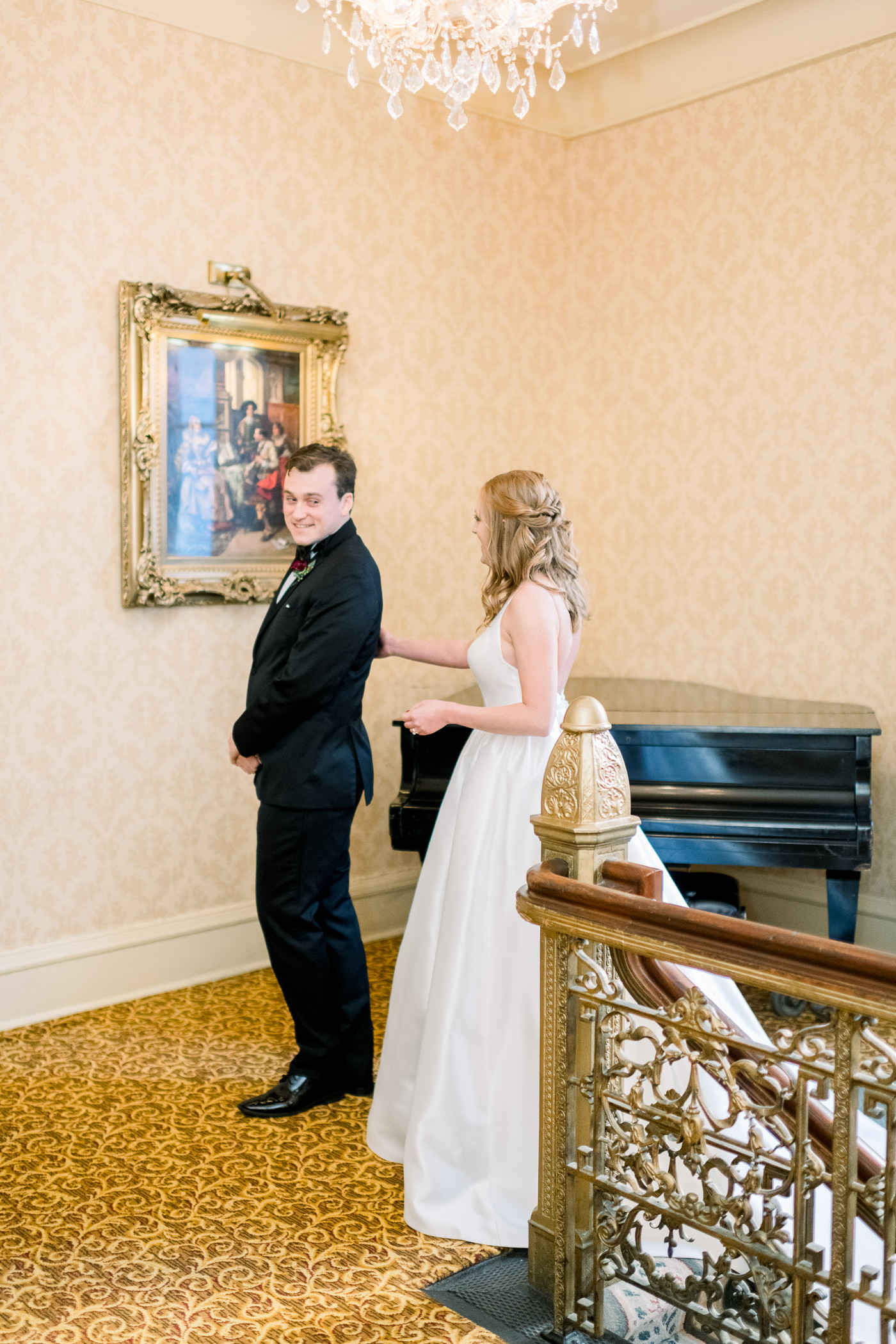 Pfister Hotel Wedding Photographers - Larissa Marie Photography
