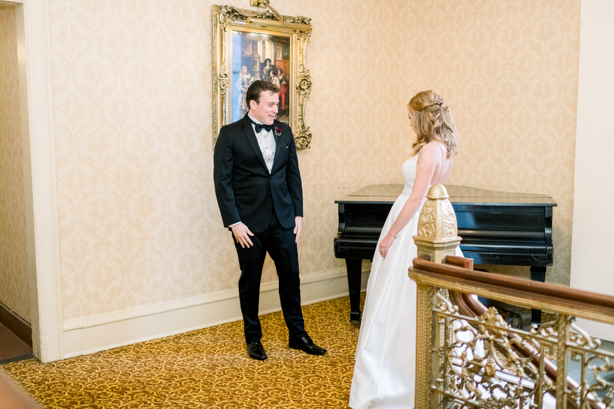 Pfister Hotel Wedding Photographers - Larissa Marie Photography