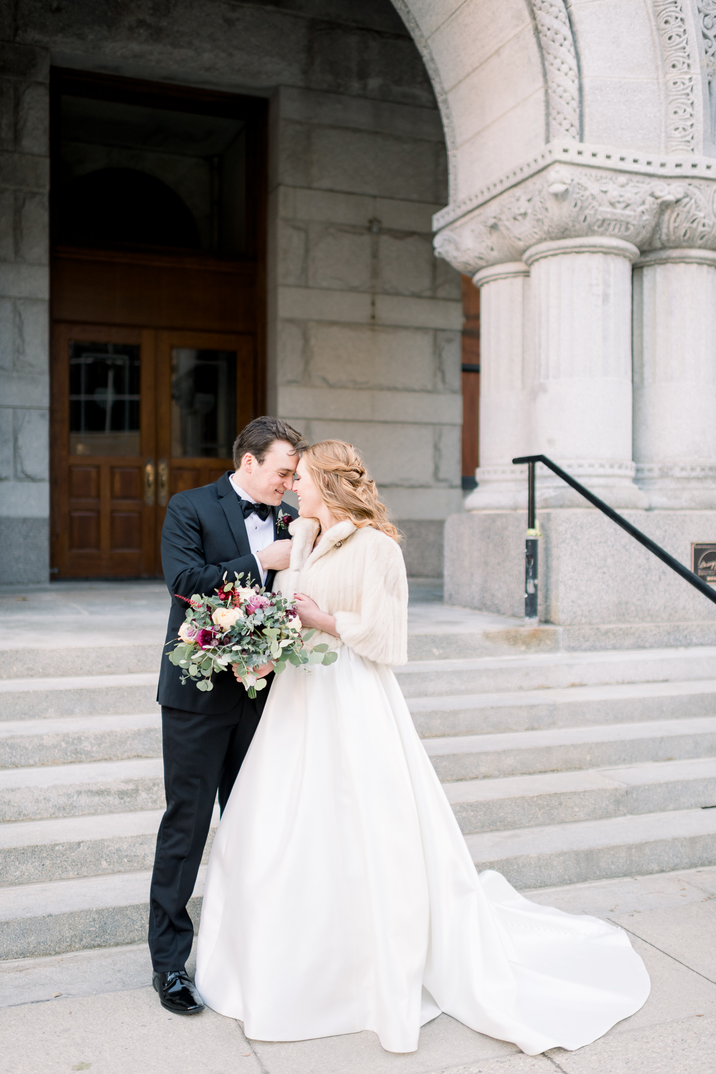 Pfister Hotel Wedding Photographers - Larissa Marie Photography