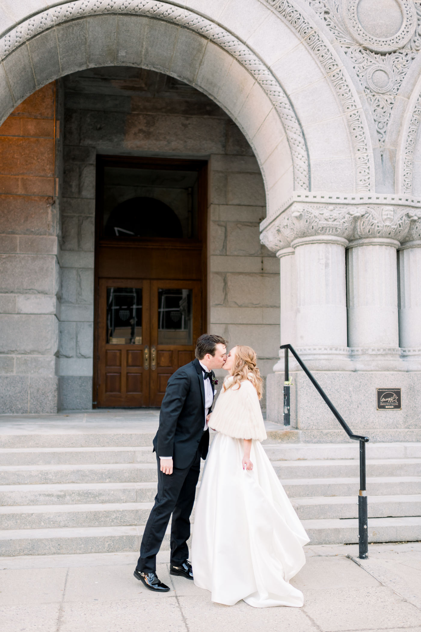 Pfister Hotel Wedding Photographers - Larissa Marie Photography