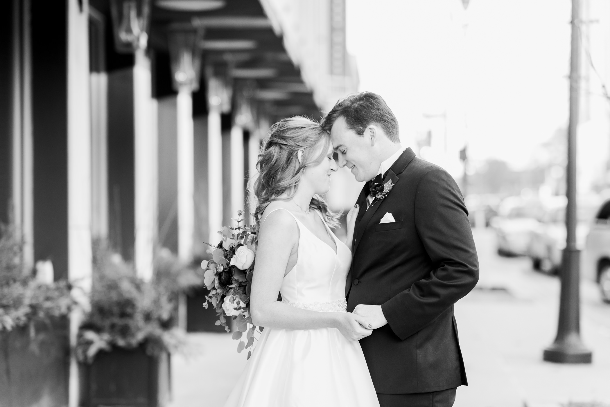 Pfister Hotel Wedding Photographers - Larissa Marie Photography