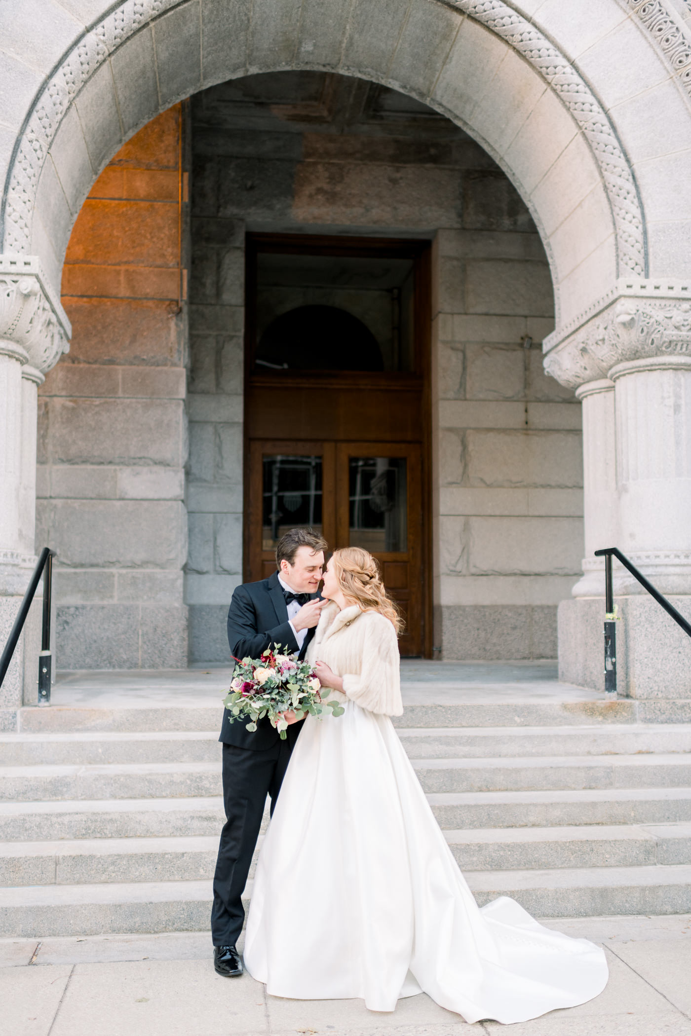 Pfister Hotel Wedding Photographers - Larissa Marie Photography