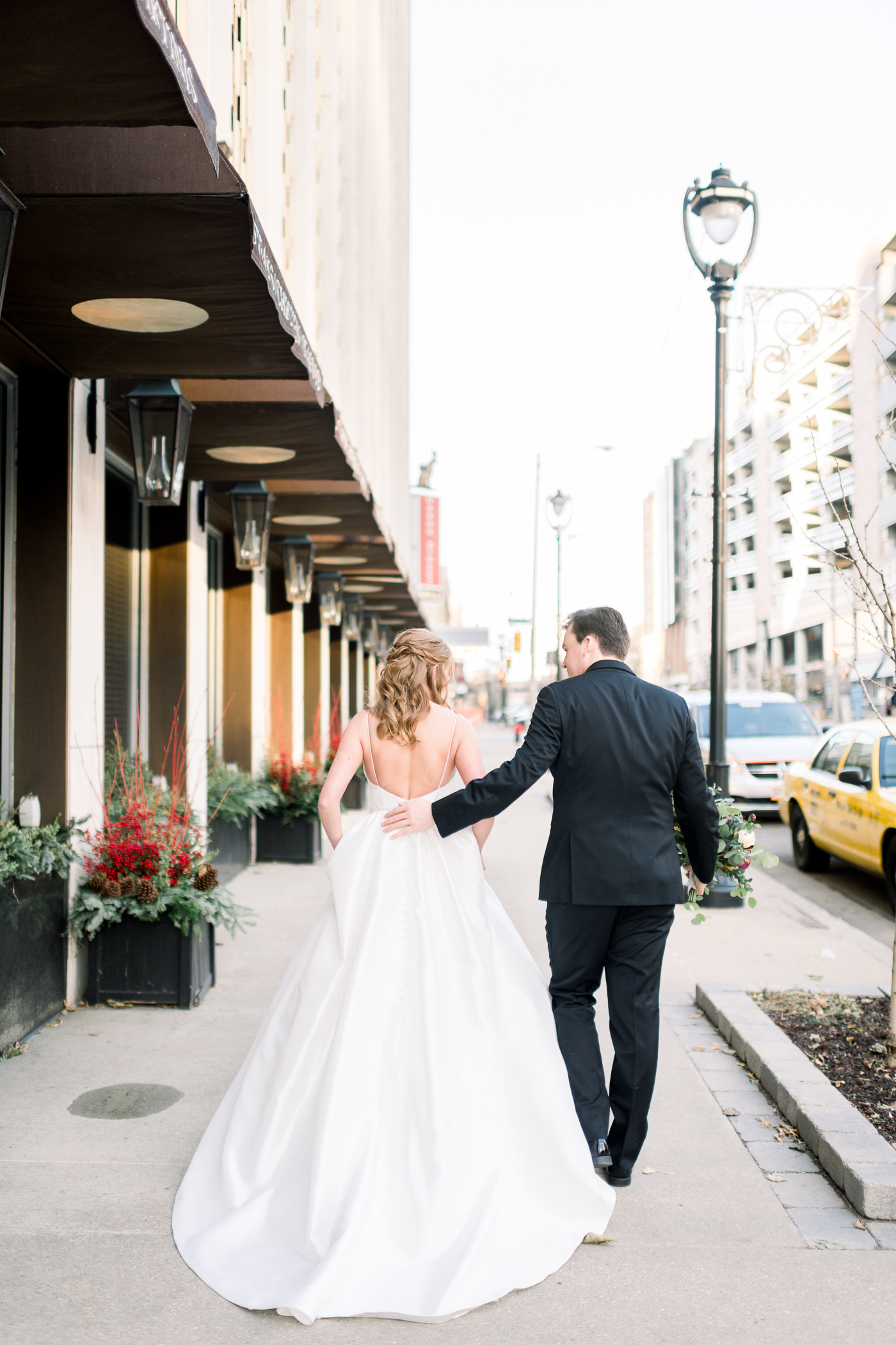 Pfister Hotel Wedding Photographers - Larissa Marie Photography