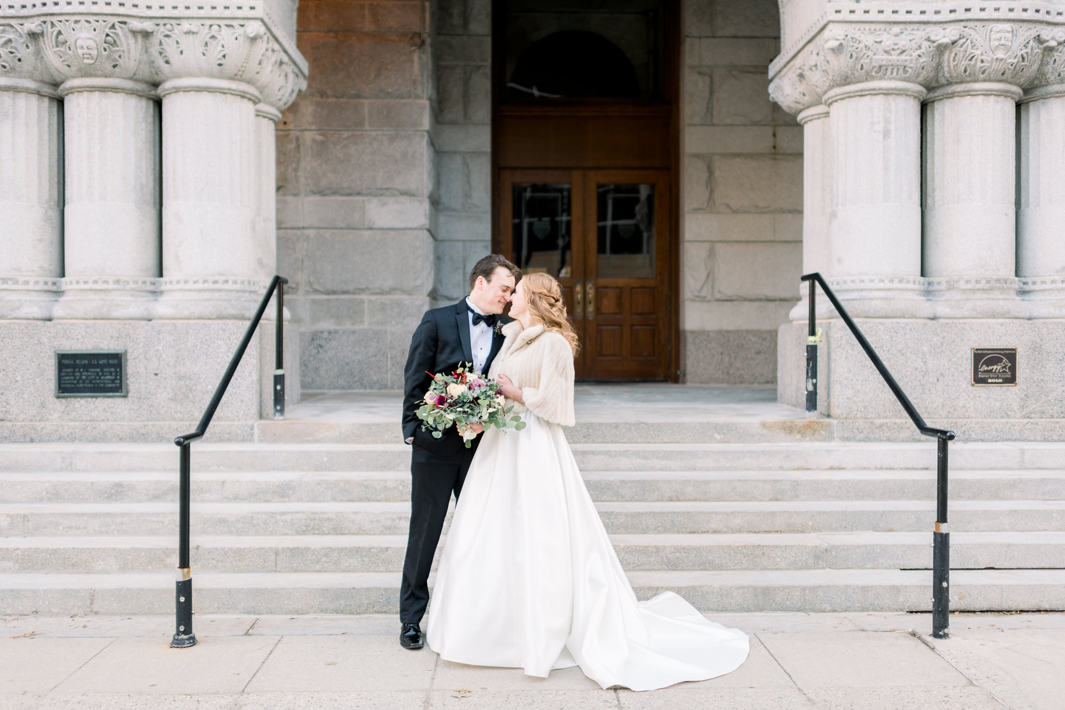 Pfister Hotel Wedding Photographers - Larissa Marie Photography