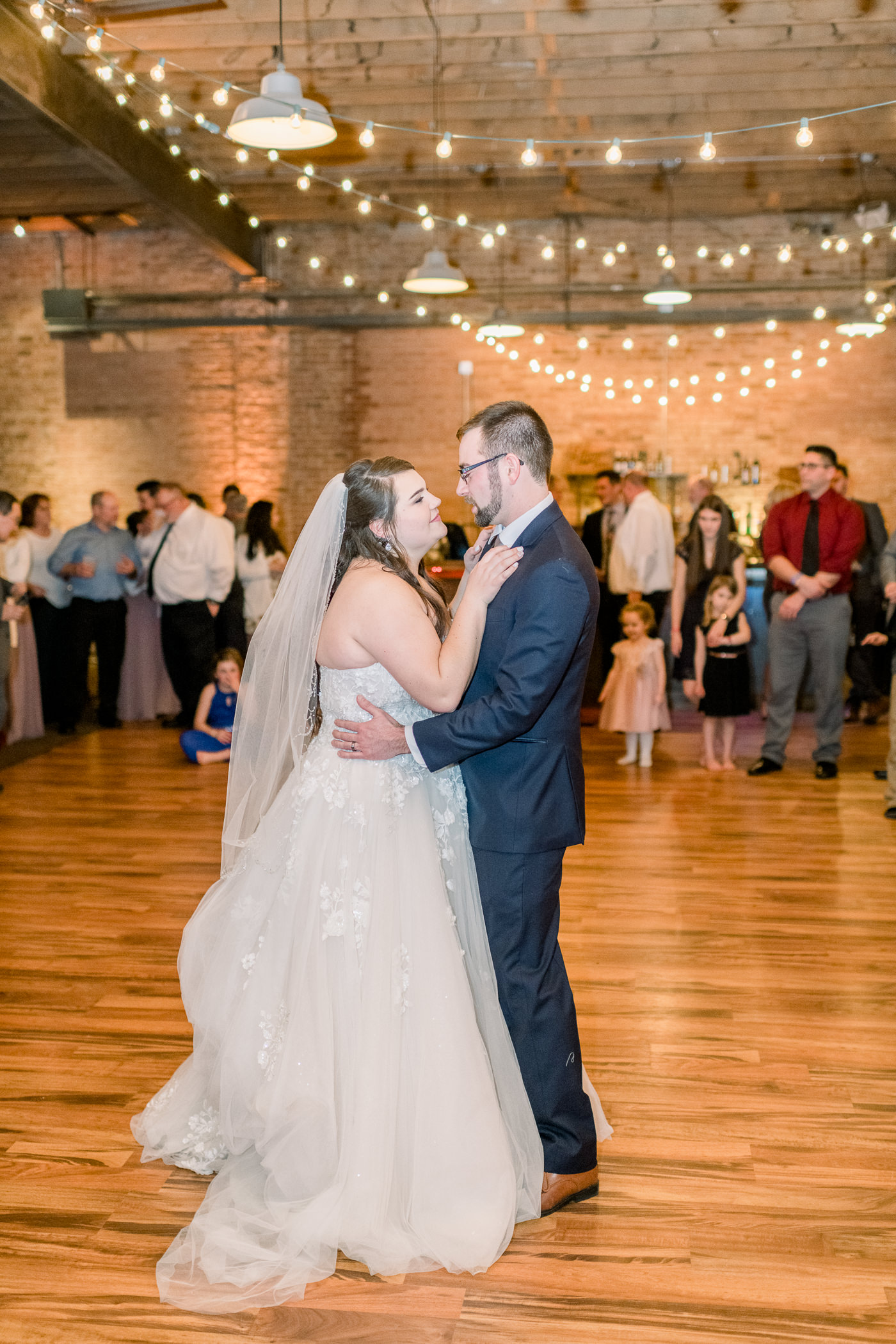 Baraboo Arts Center Wedding Photographers