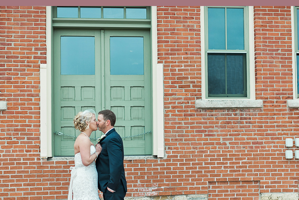 Dubuque, Iowa Wedding Photographer Larissa Marie Photography