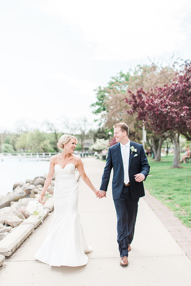 Madison, WI Wedding Photographers - Larissa Marie Photography