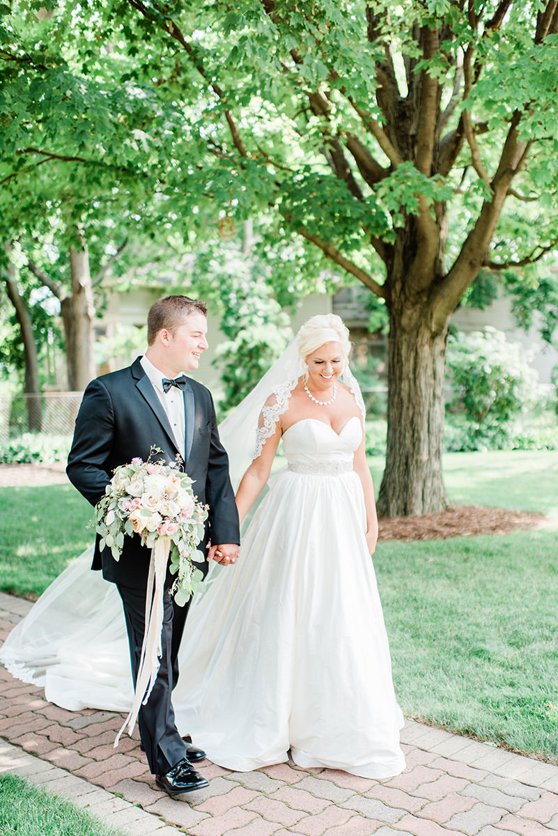 Madison, WI Wedding Photographers - Larissa Marie Photography