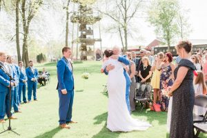 Green Bay, WI Wedding Photographers - Larissa Marie Photography