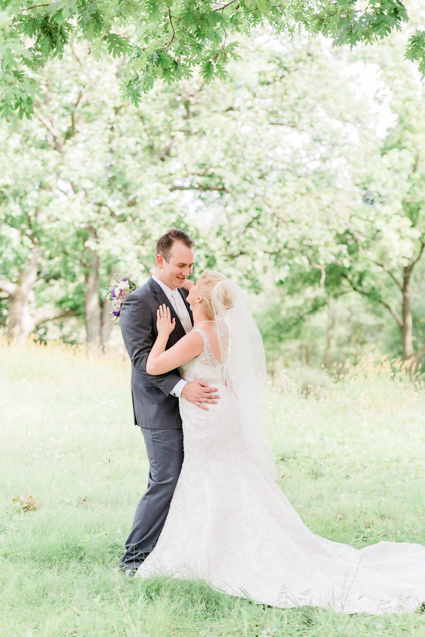 Leah & Robbie - Chandler’s Wedding Photographers - Larissa Marie ...