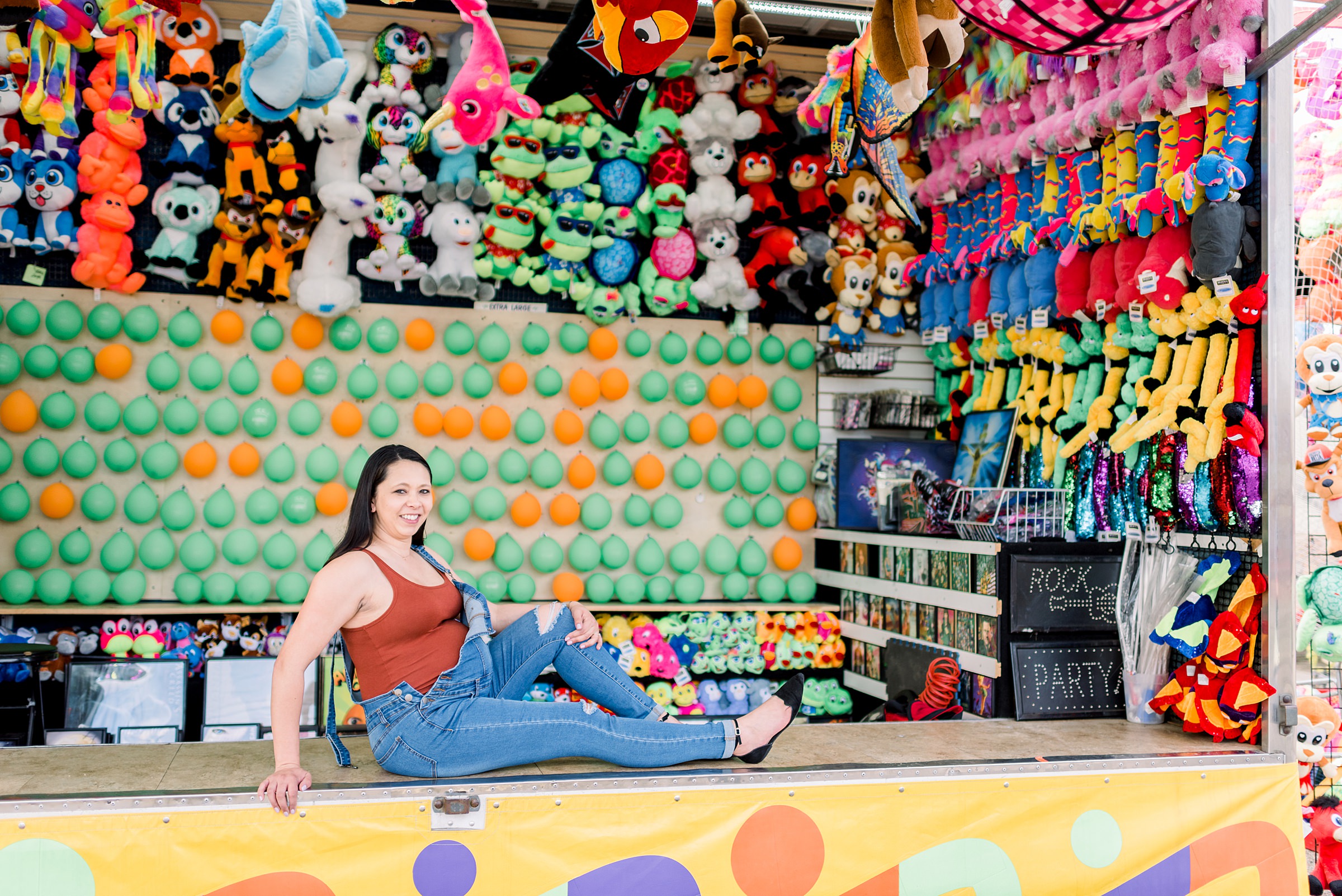 Madison, WI Carnival Maternity Session - Larissa Marie Photograhy