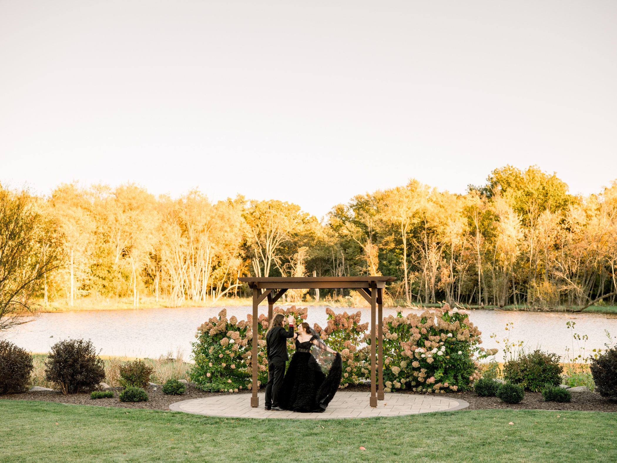 Harvest Moon Pond Wedding Photographers