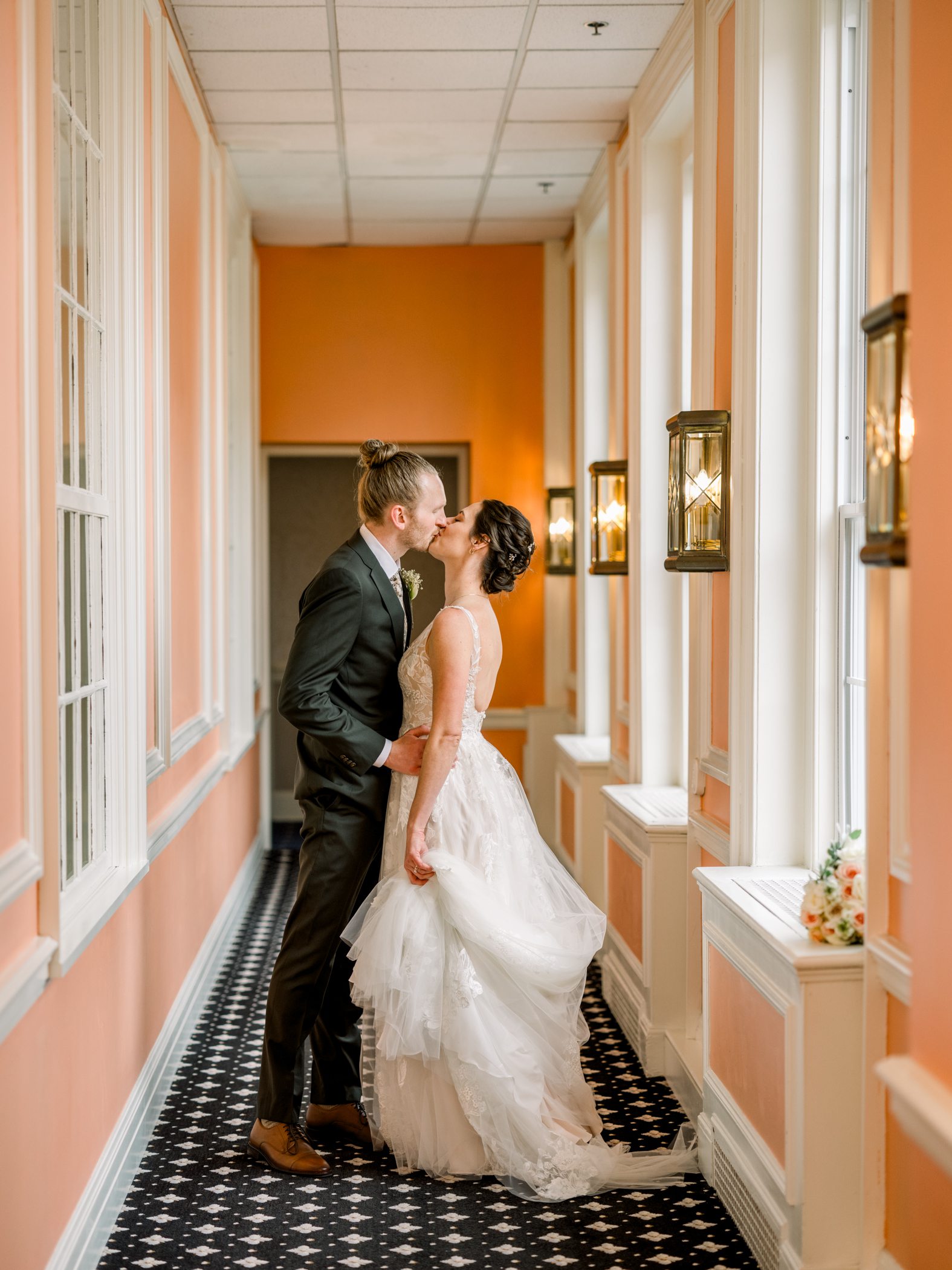 The Madison Club WI Wedding - Larissa Marie Photography