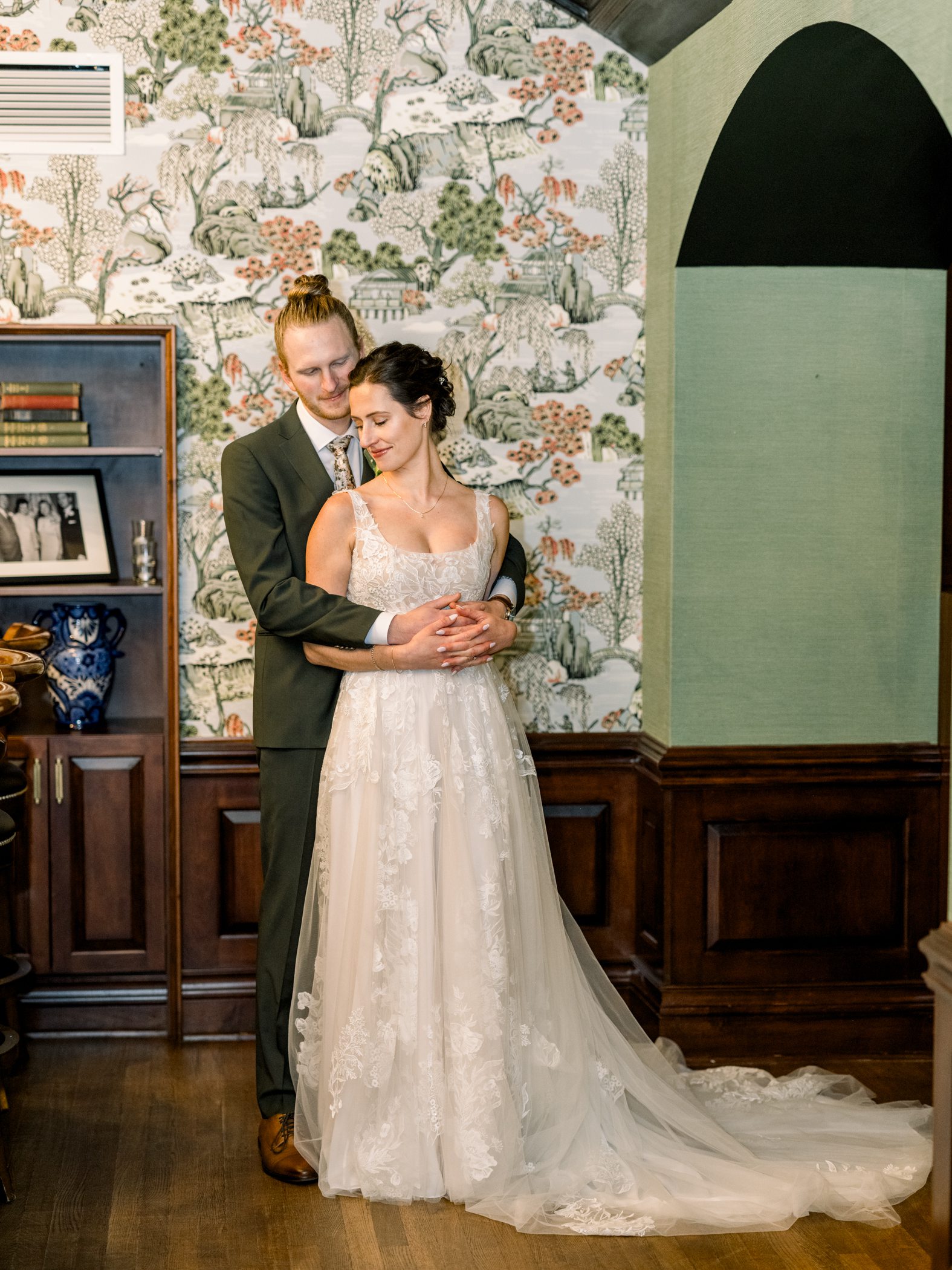 The Madison Club WI Wedding - Larissa Marie Photography