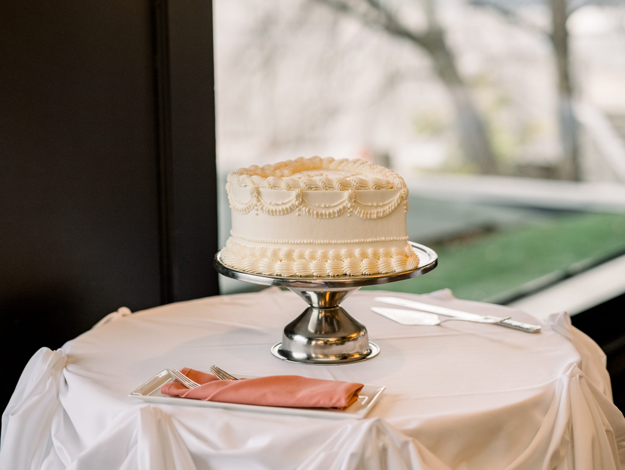 The Madison Club WI Wedding - Larissa Marie Photography