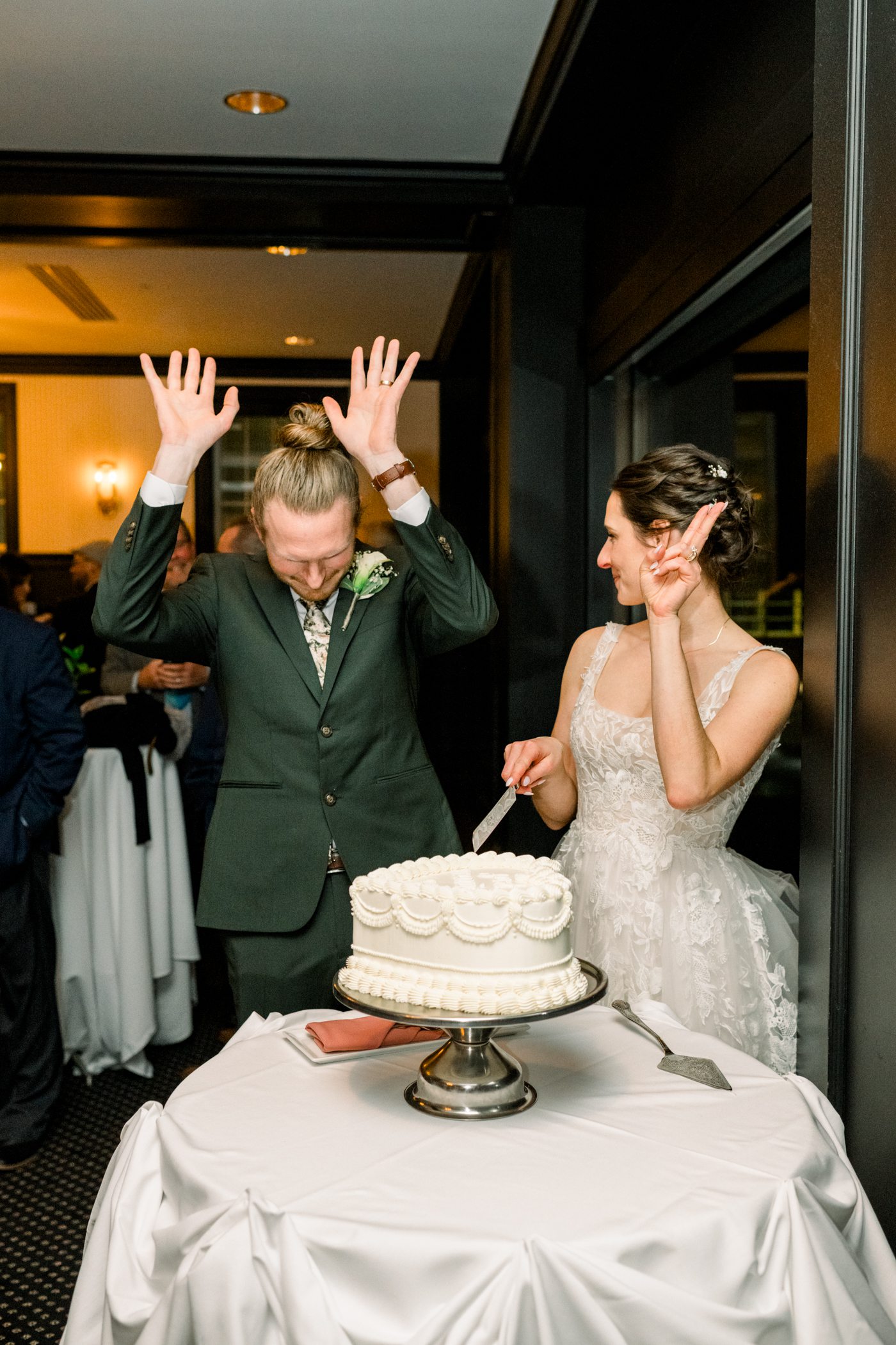 The Madison Club WI Wedding - Larissa Marie Photography