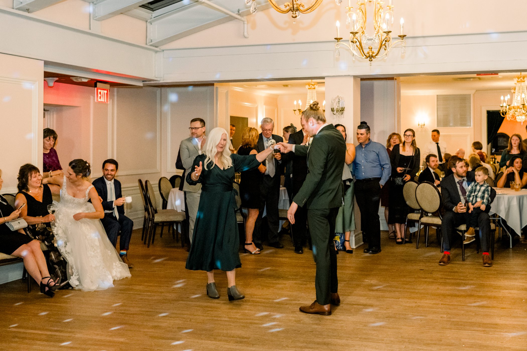 The Madison Club WI Wedding - Larissa Marie Photography