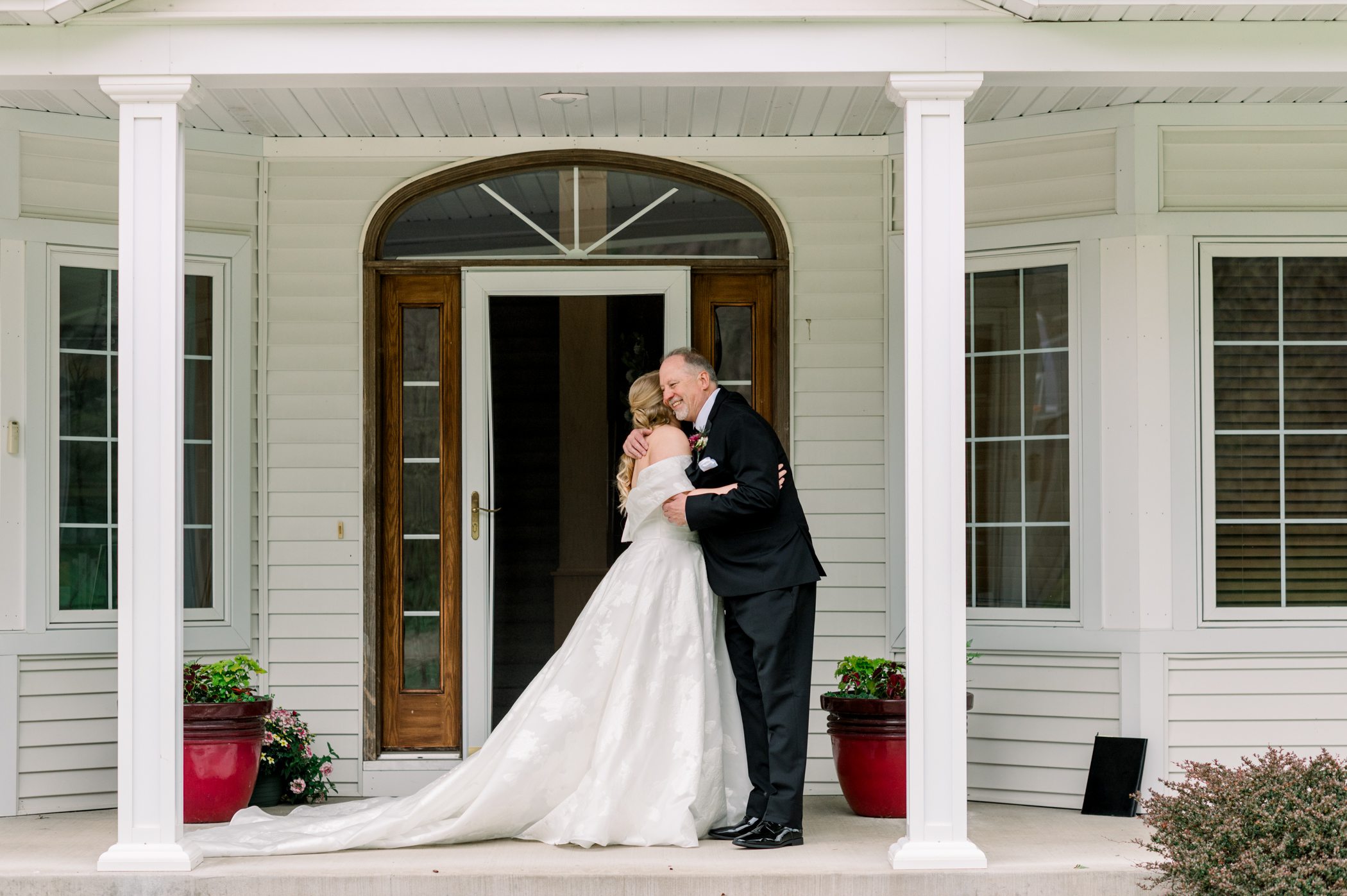 Sauk City, WI Wedding Photographers Sauk City, WI Wedding Photographers