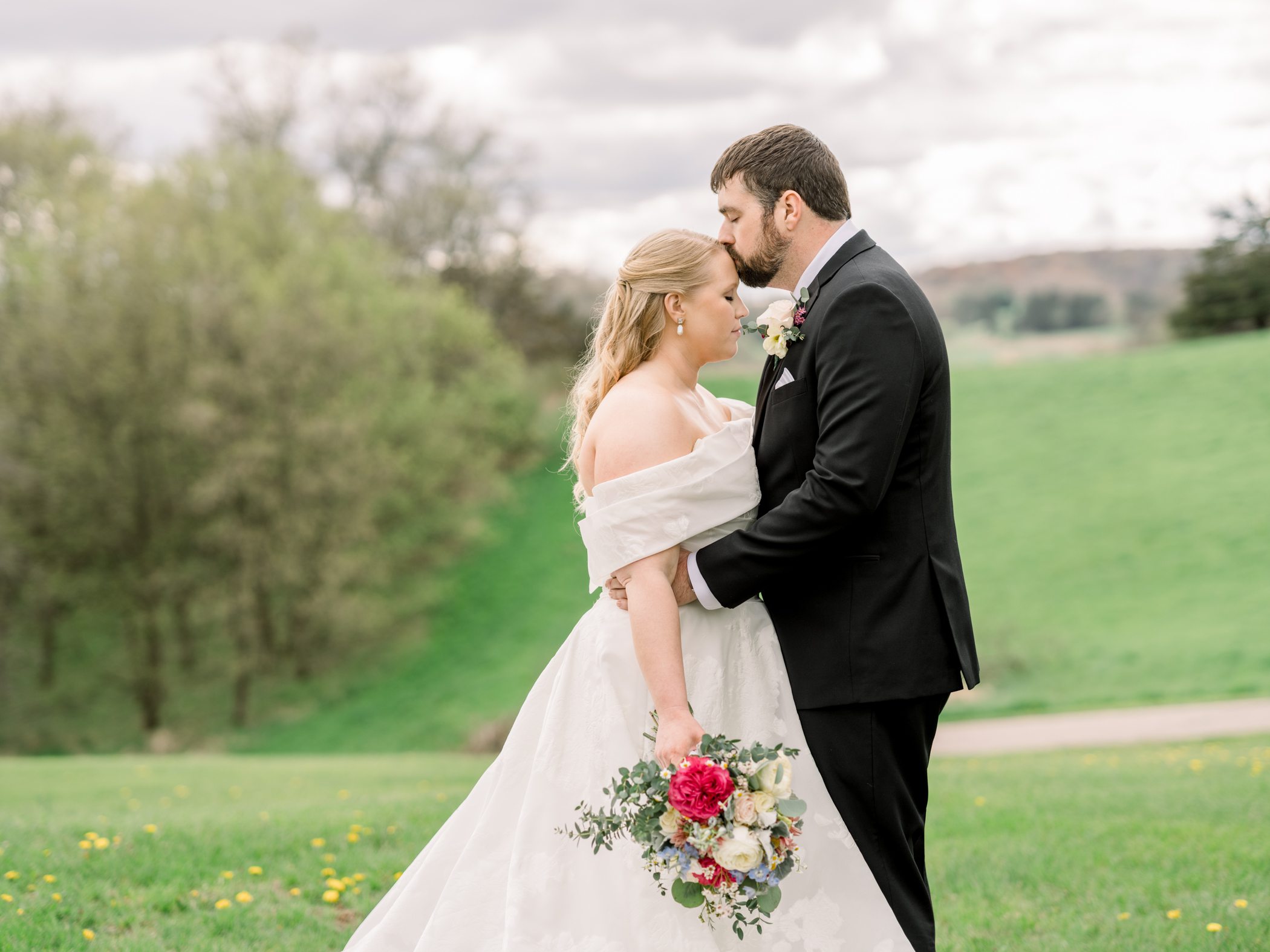 Sauk City, WI Wedding Photographers Sauk City, WI Wedding Photographers