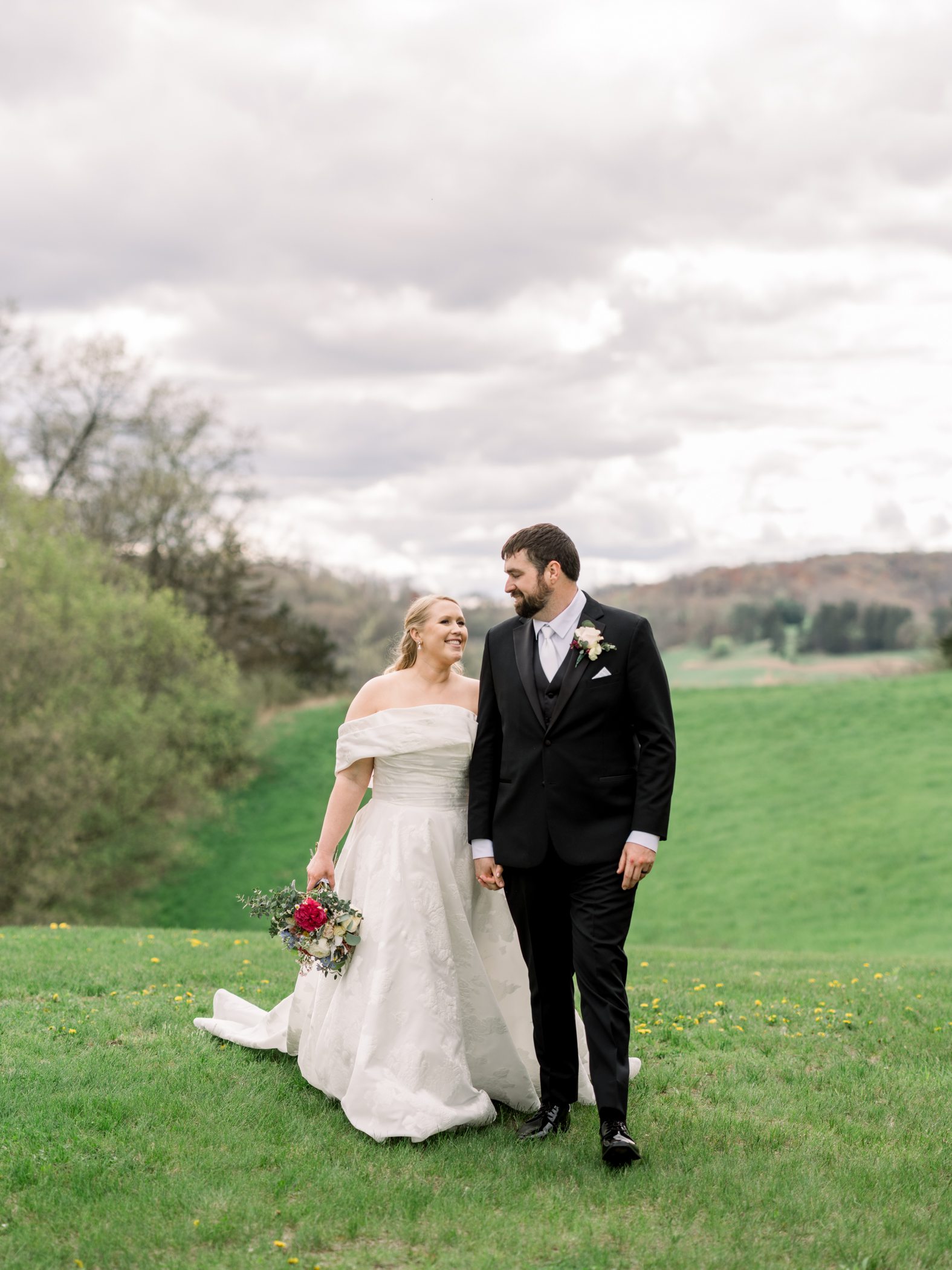 Sauk City, WI Wedding Photographers Sauk City, WI Wedding Photographers