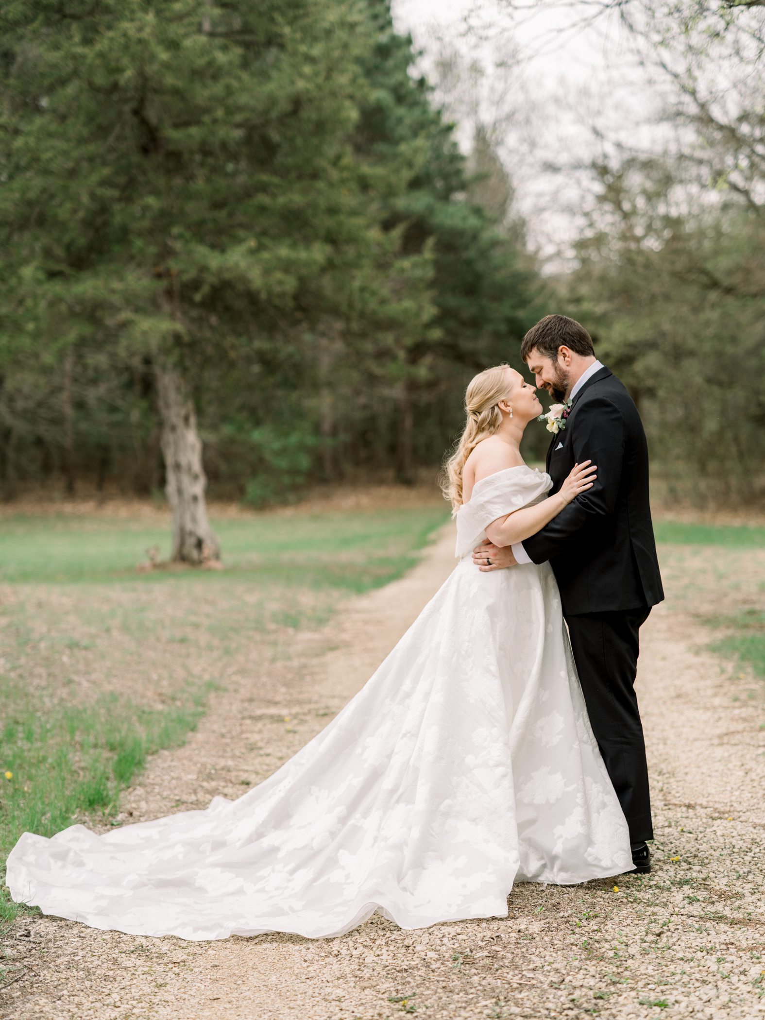 Sauk City, WI Wedding Photographers Sauk City, WI Wedding Photographers