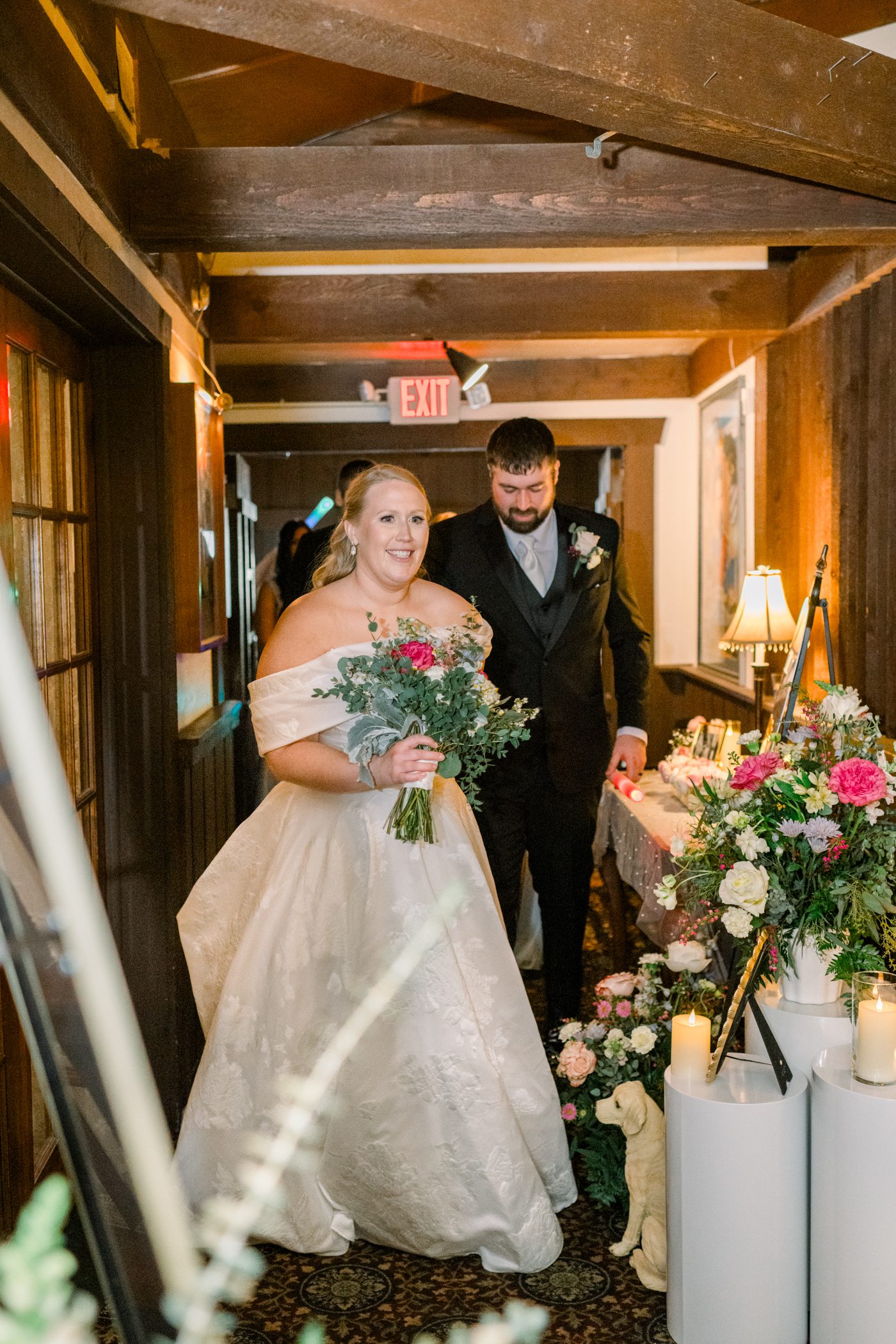 Sauk City, WI Wedding Photographers Sauk City, WI Wedding Photographers