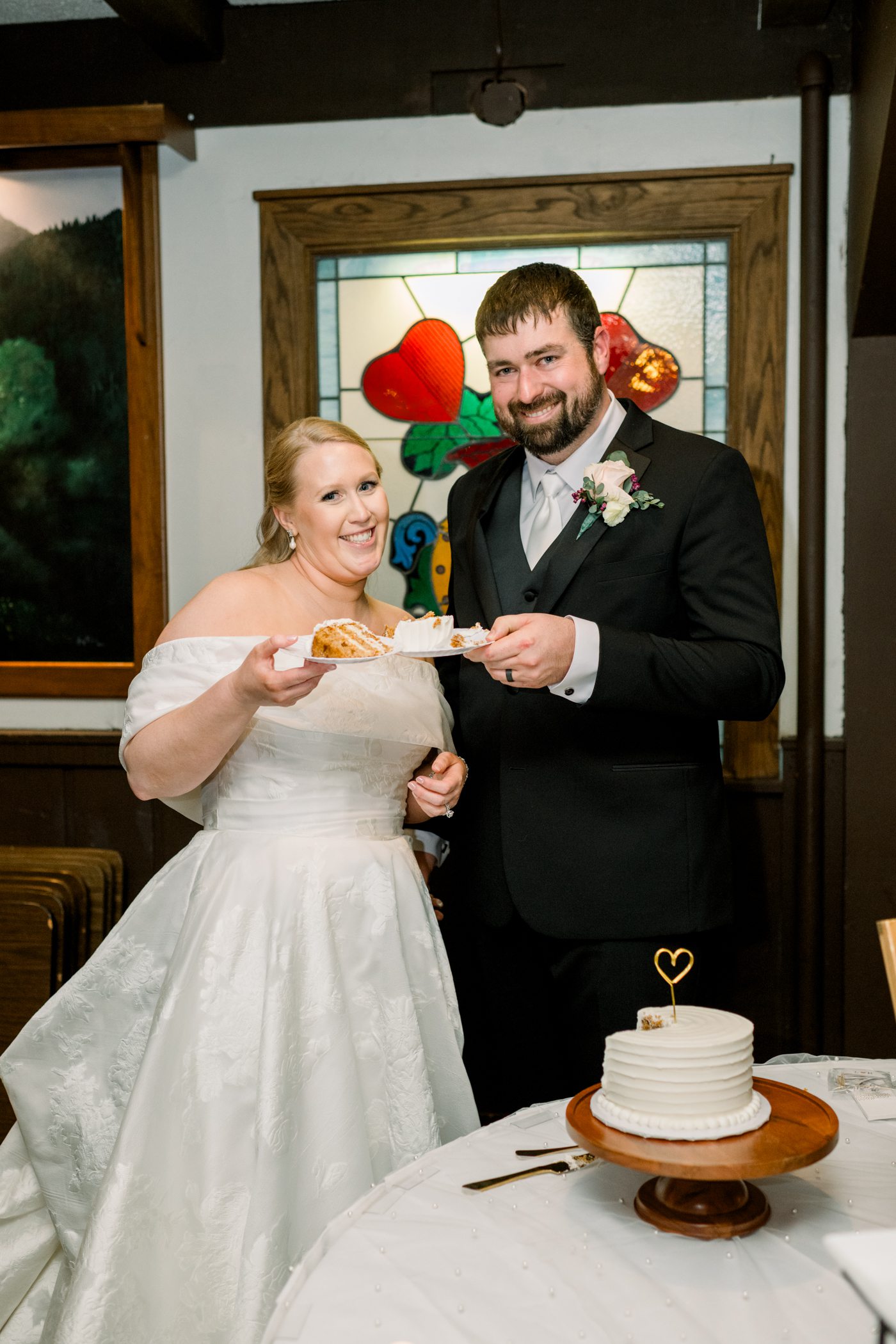 Sauk City, WI Wedding Photographers Sauk City, WI Wedding Photographers