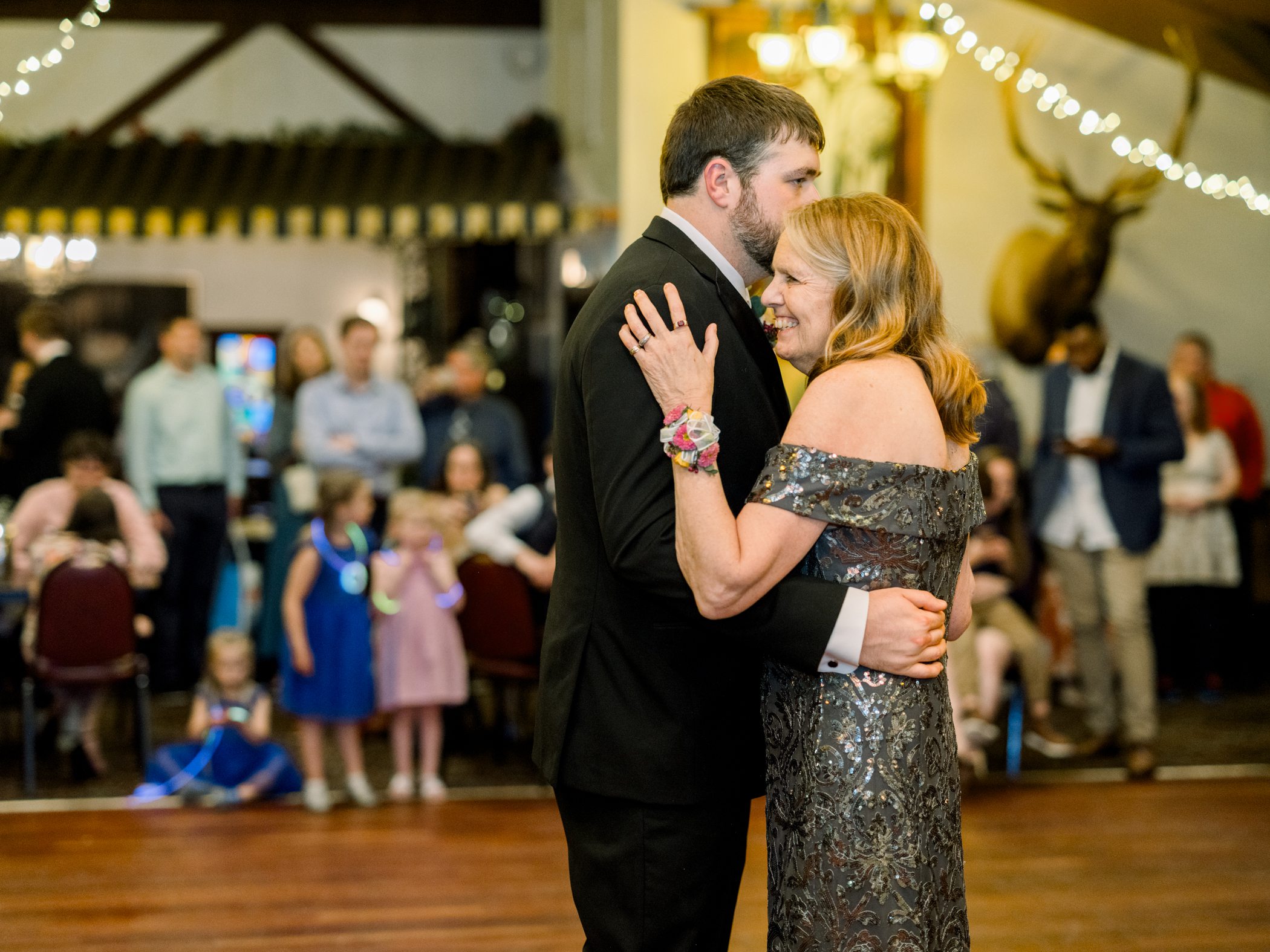Sauk City, WI Wedding Photographers Sauk City, WI Wedding Photographers