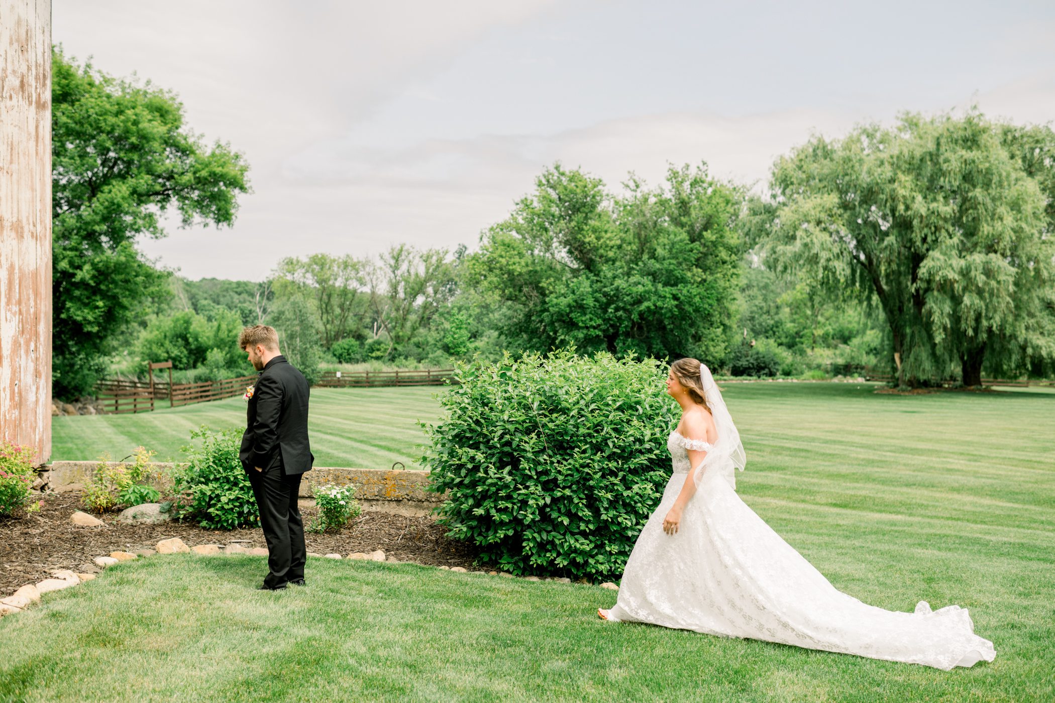 Harvest Moon Pond June Wedding Photographers Harvest Moon Pond June Wedding Photographers