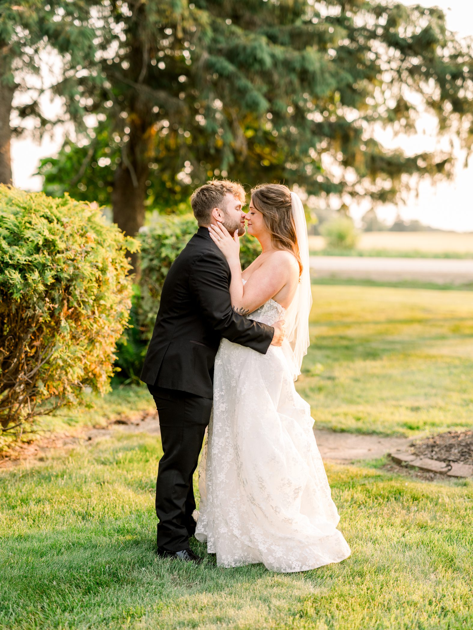 Harvest Moon Pond June Wedding Photographers Harvest Moon Pond June Wedding Photographers