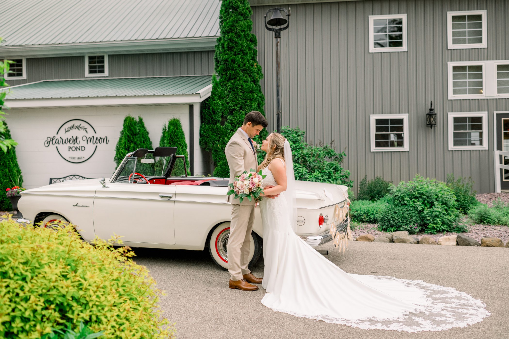 Harvest Moon Pond Wedding Day - Poynette, WI Harvest Moon Pond Wedding Day - Poynette, WI