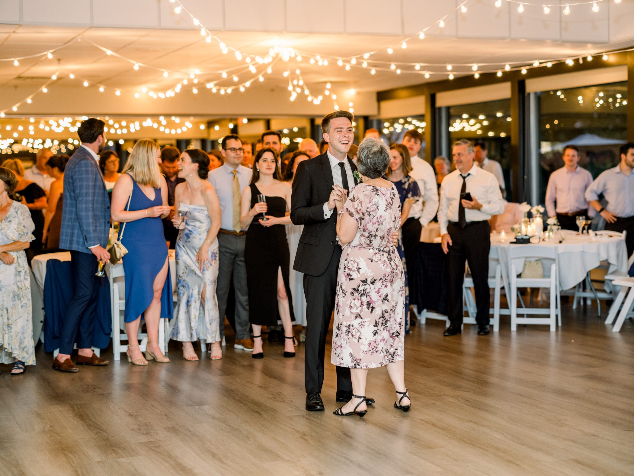Blackhawk Country Club Madison, WI Wedding Photographers Blackhawk Country Club Madison, WI Wedding Photographers
