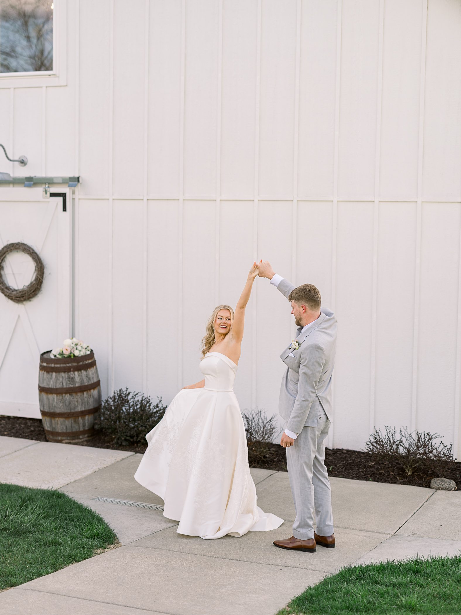 The Fields Reserve Spring Wedding